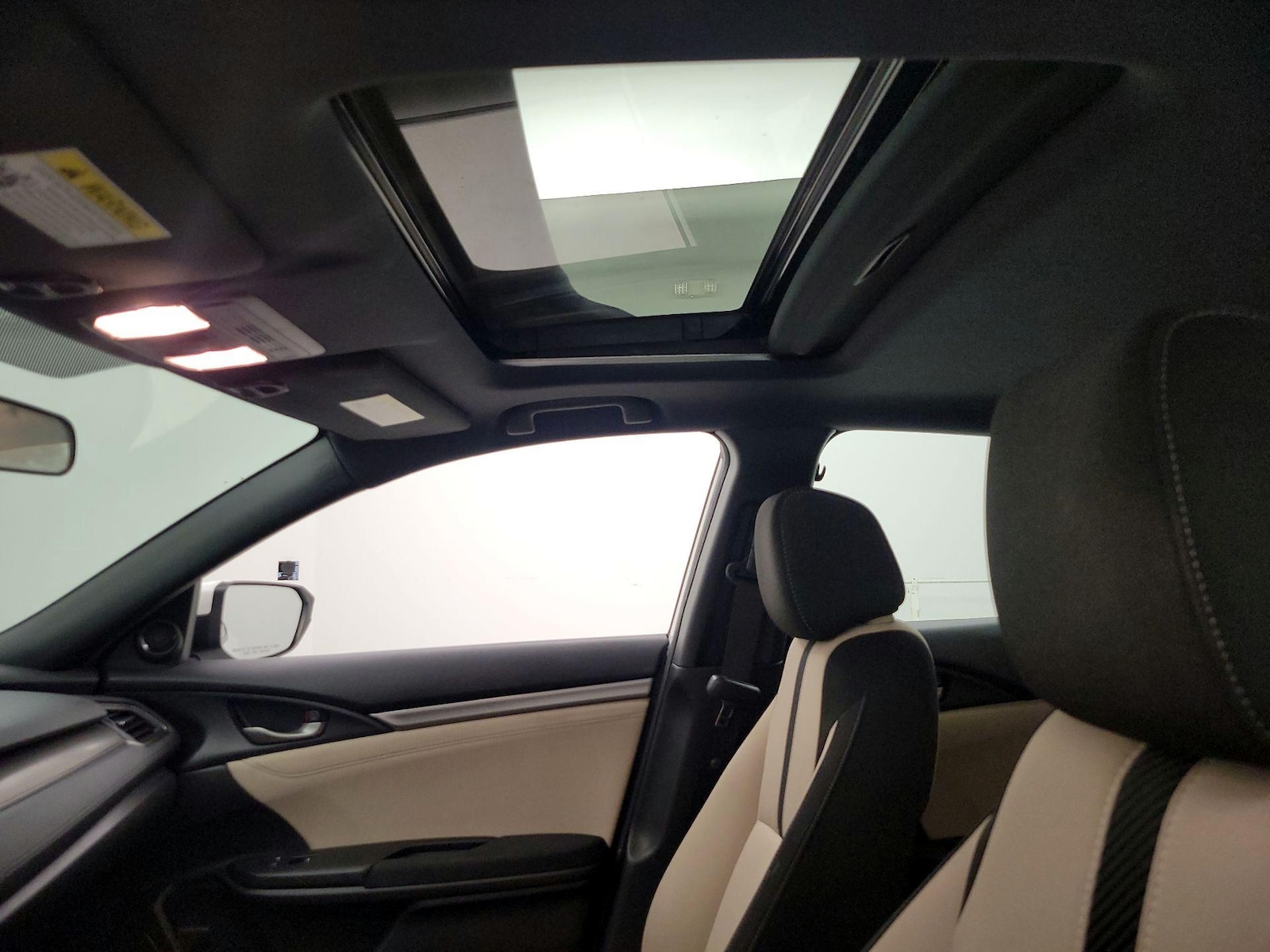 2018 Honda Civic Hatchback EX - Photo 20