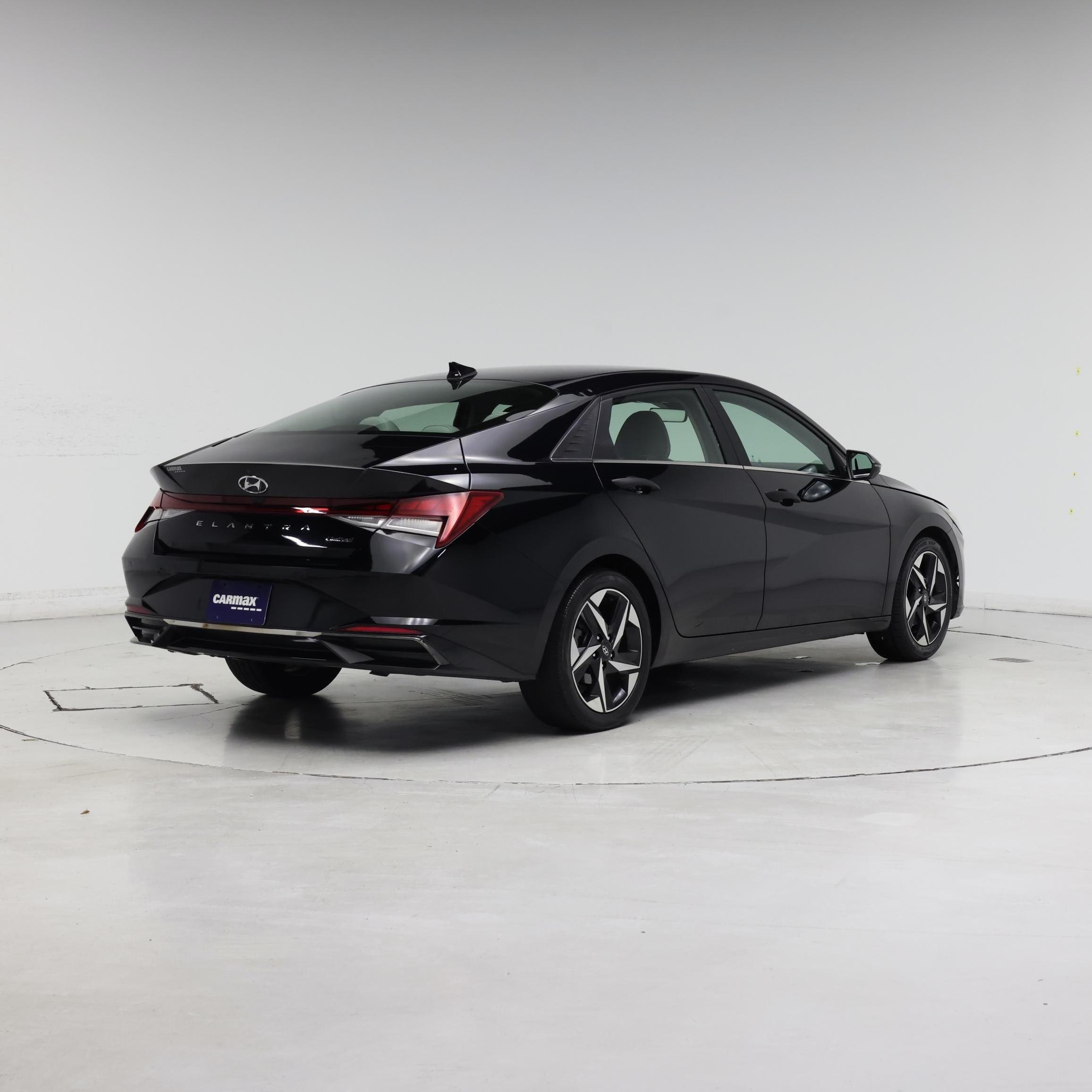 Thumbnail: 2021 Hyundai Elantra - 8