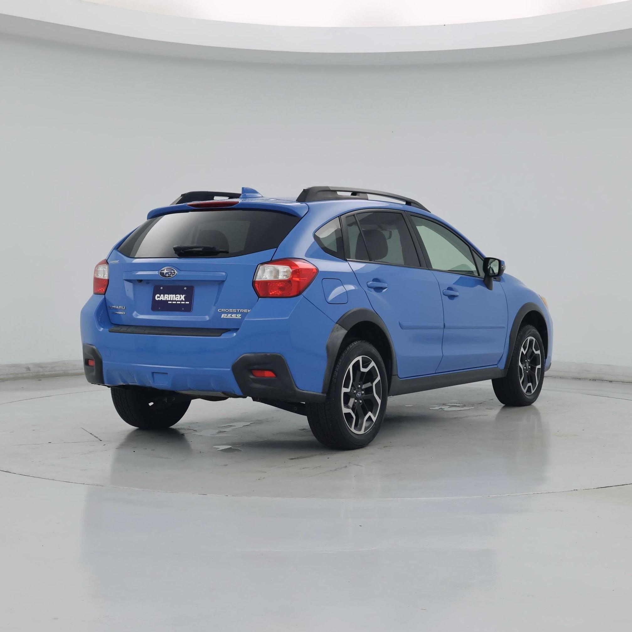 Thumbnail: 2017 Subaru Crosstrek - 8