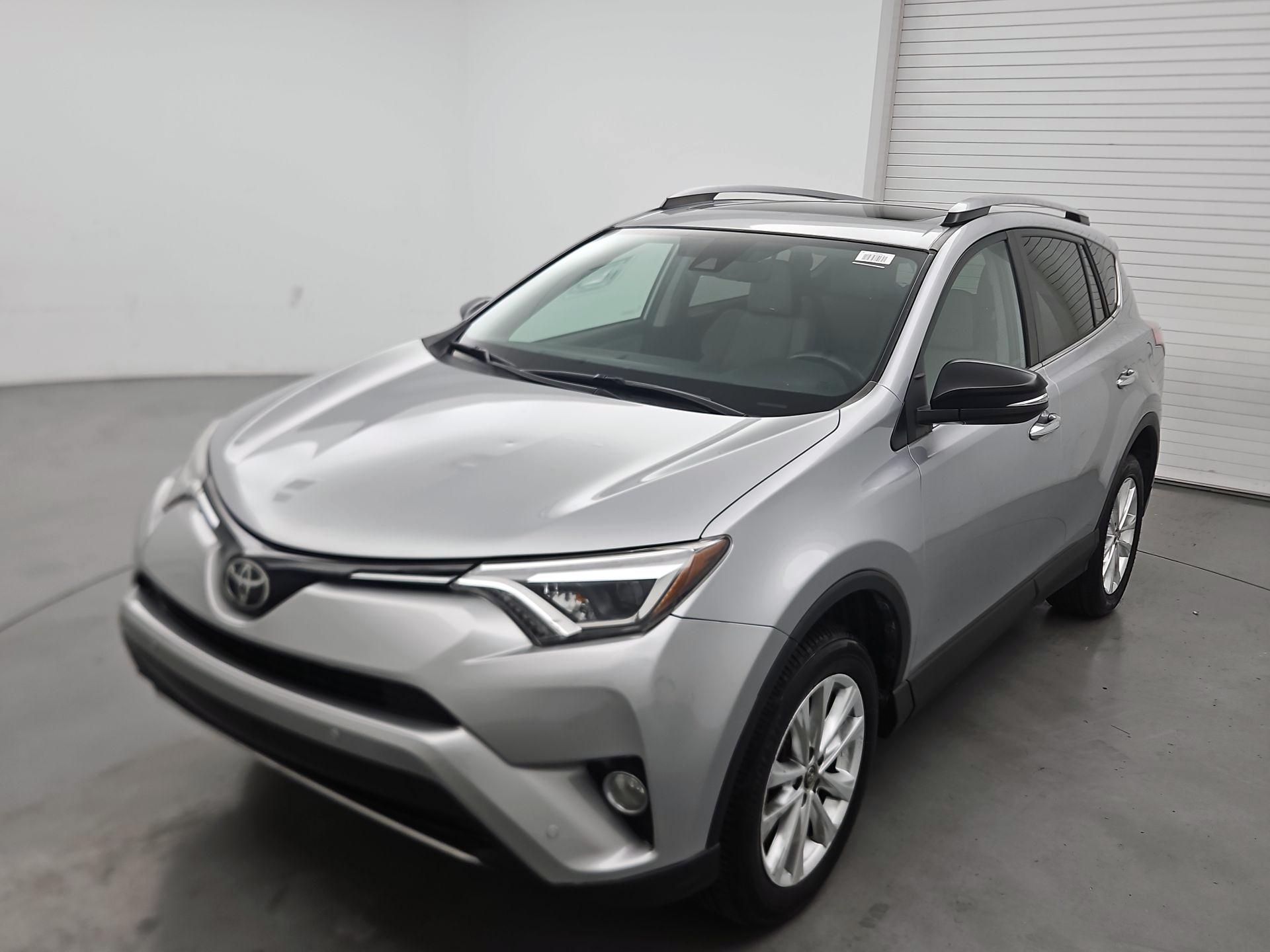 Thumbnail: 2017 Toyota RAV4 - 3