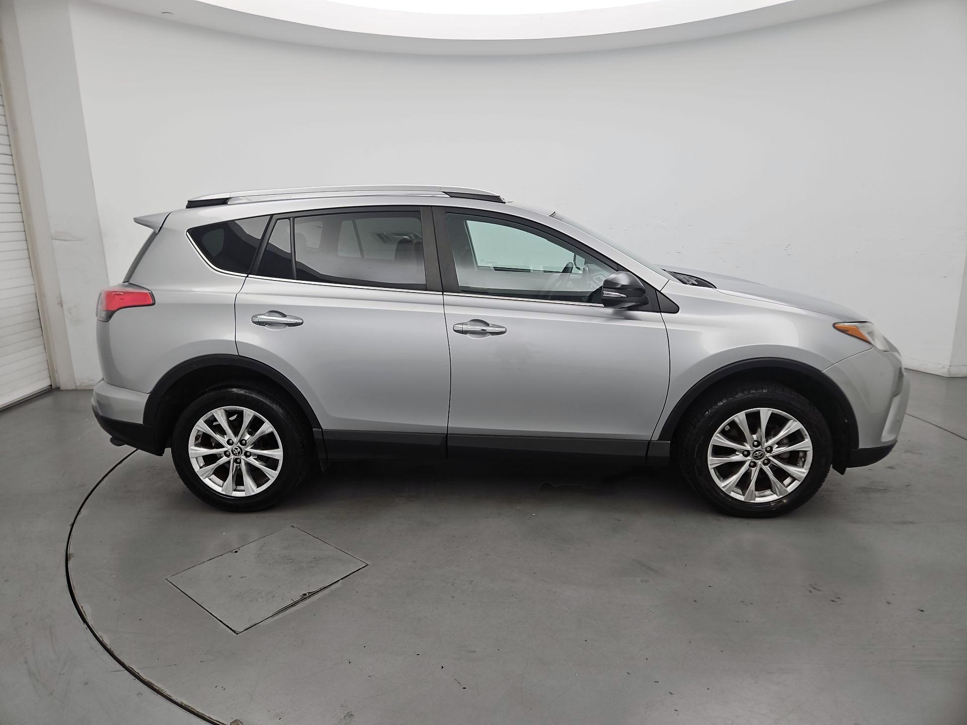 Thumbnail: 2017 Toyota RAV4 - 4