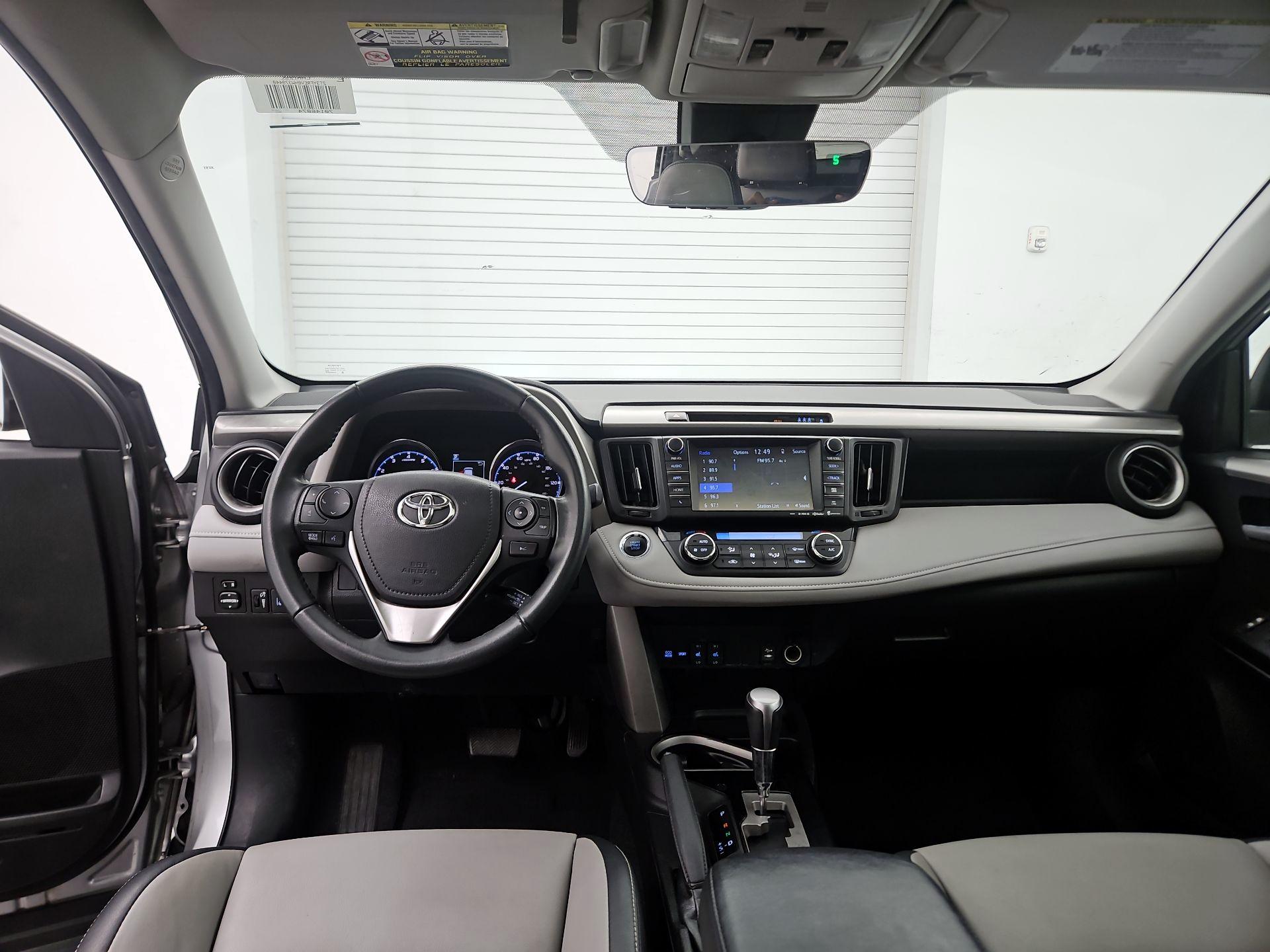 Thumbnail: 2017 Toyota RAV4 - 8