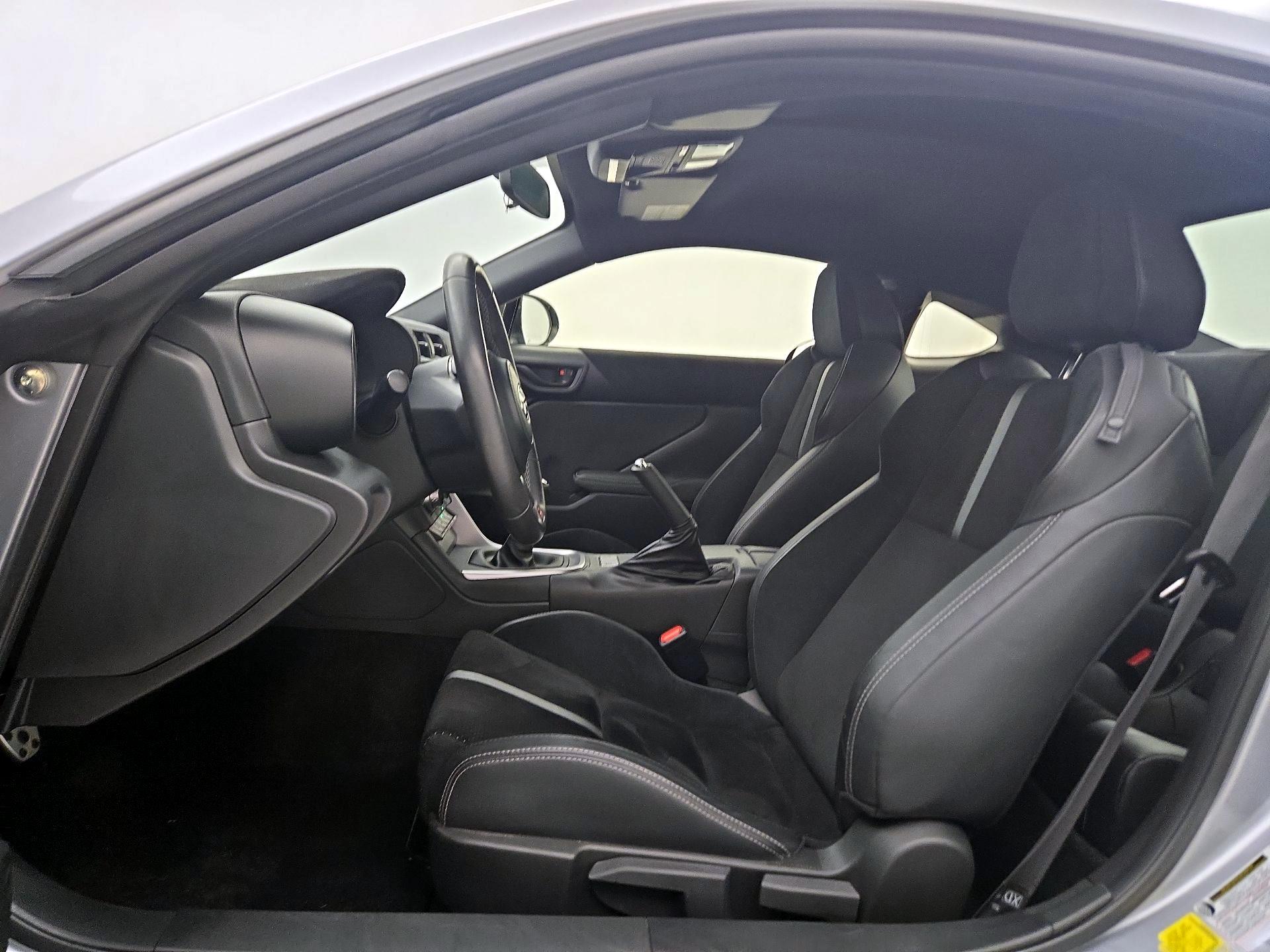 Thumbnail: 2023 Toyota GR86 - 11
