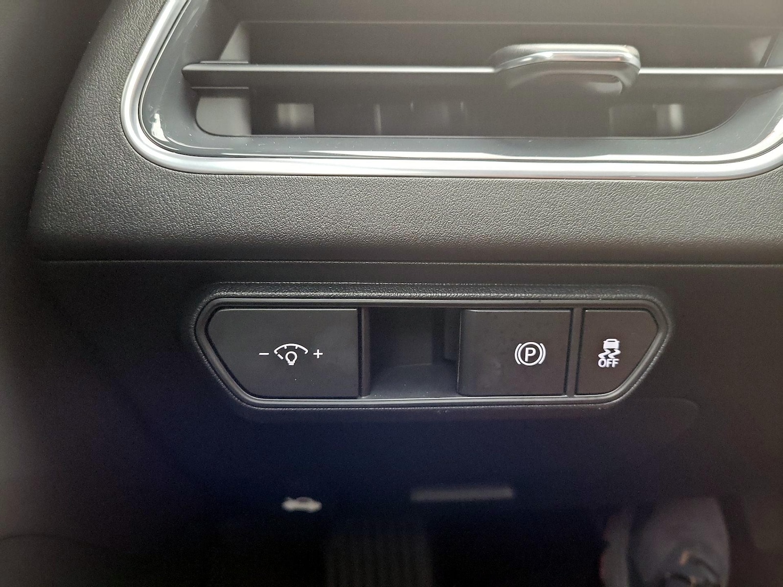 2025 Kia K4 GT-Line - Photo 14