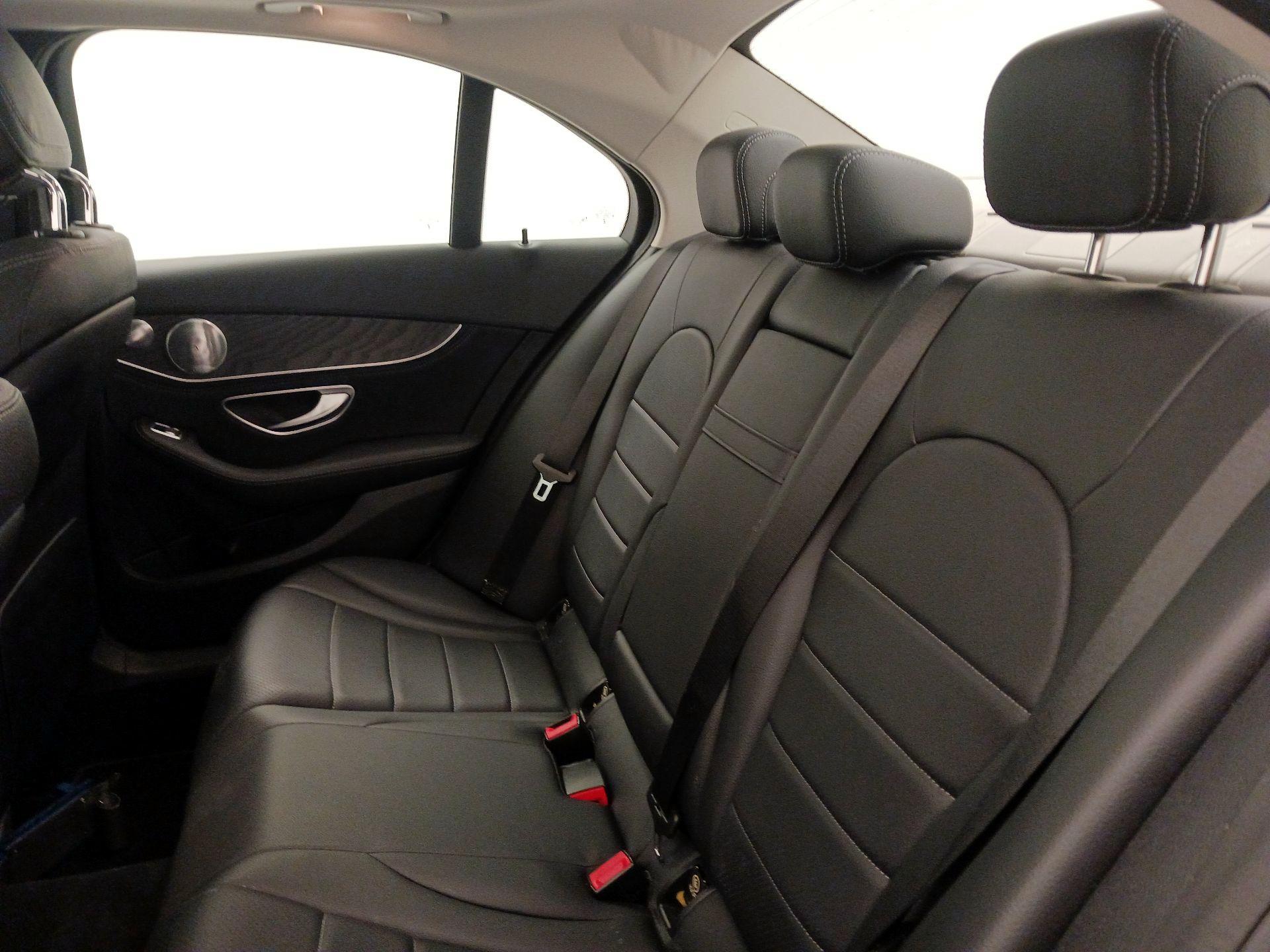 Thumbnail: 2015 Mercedes-Benz C-Class - 20
