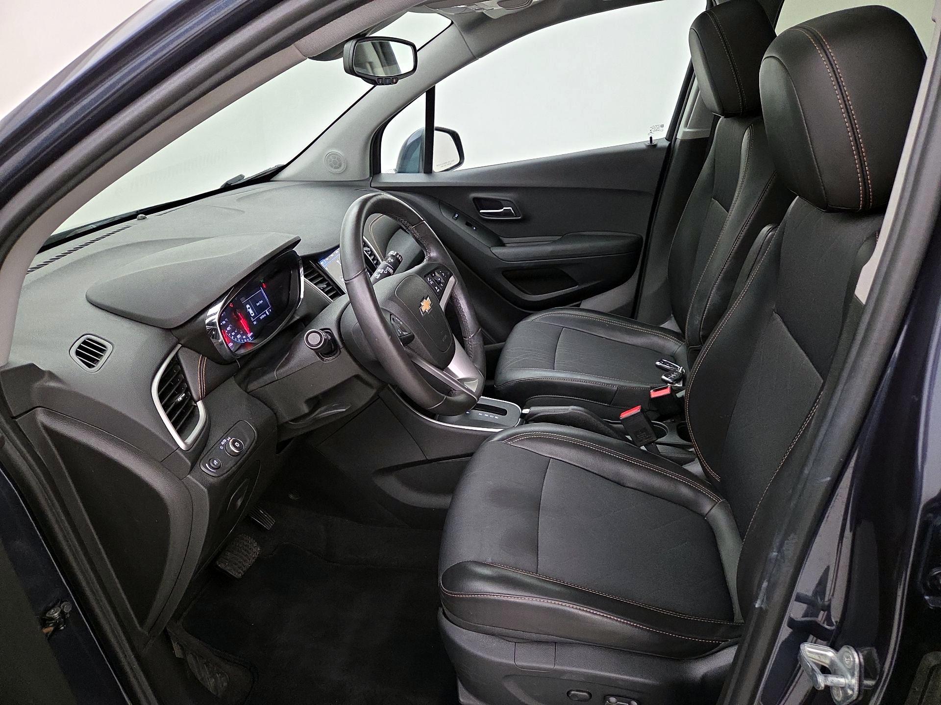 Thumbnail: 2018 Chevrolet Trax - 11