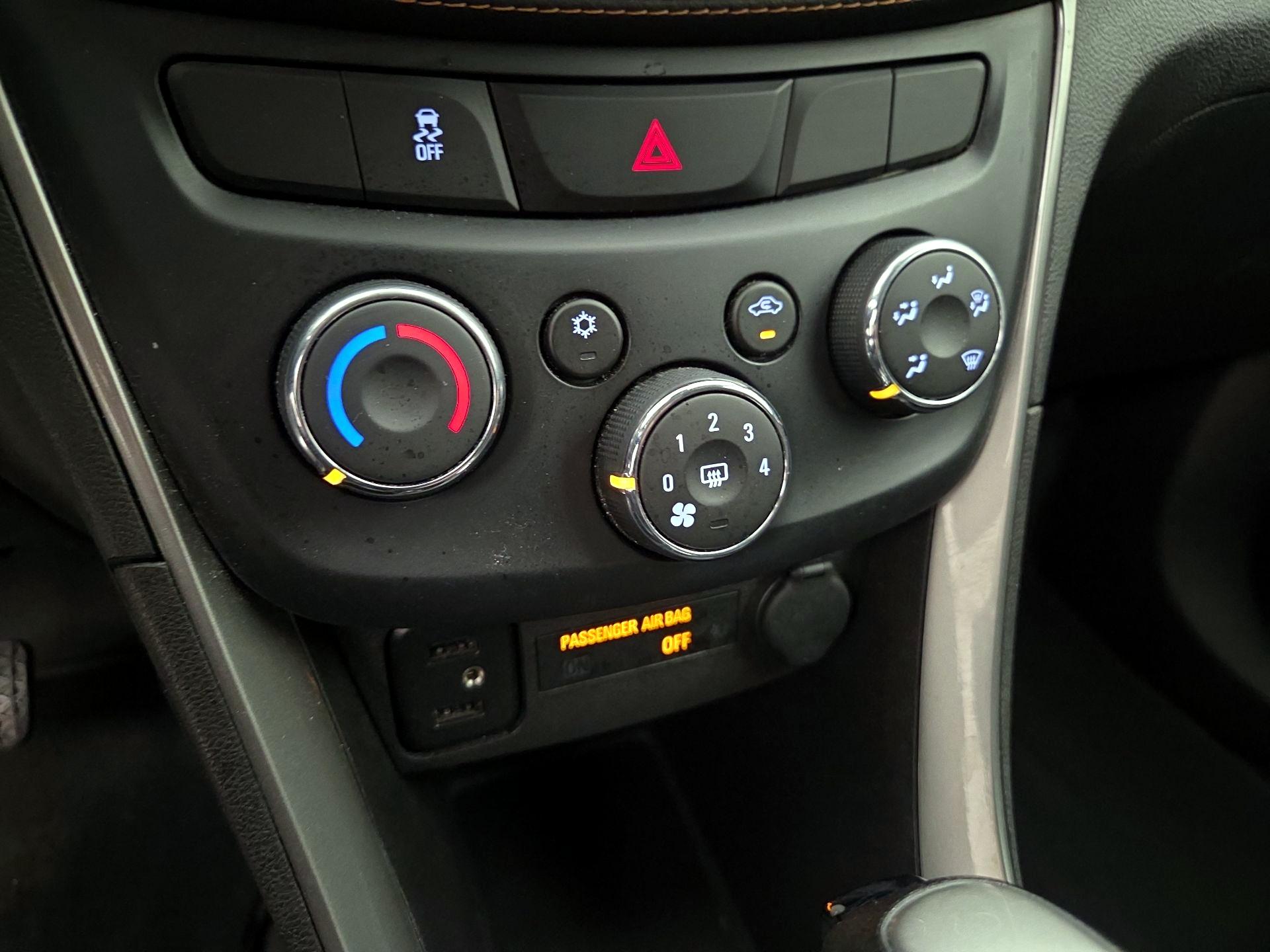 Thumbnail: 2018 Chevrolet Trax - 16