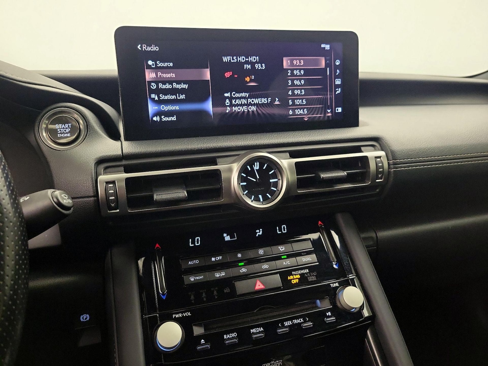 2022 Lexus IS 350 F SPORT - Photo 17
