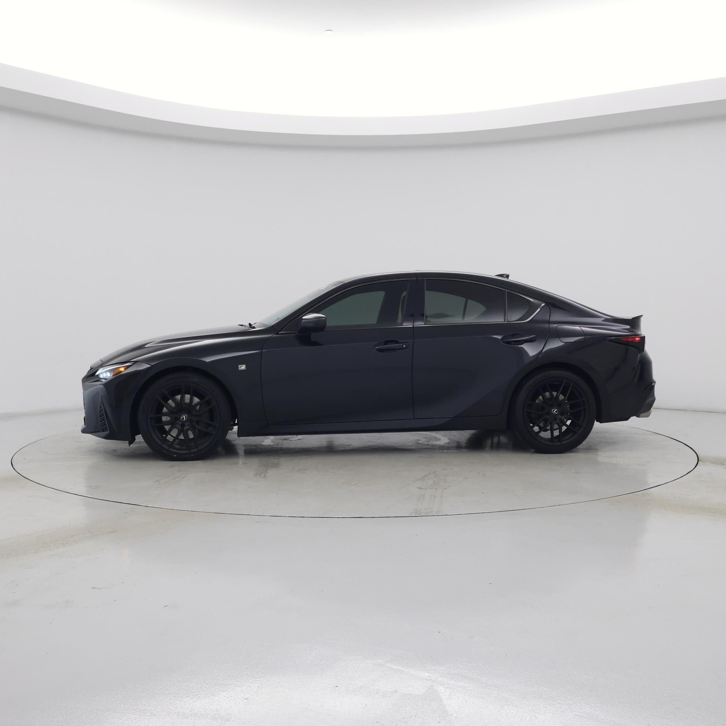 Thumbnail: 2022 Lexus IS - 3