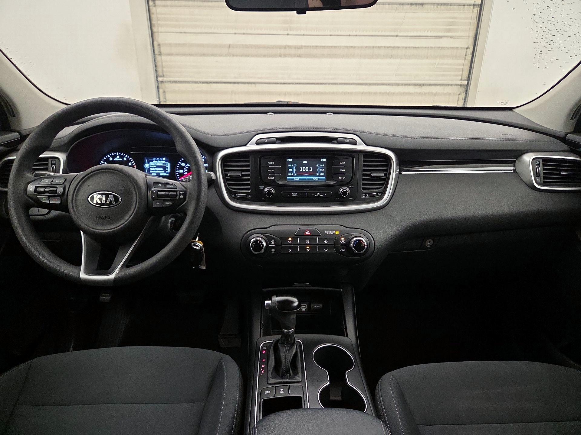 Thumbnail: 2018 Kia Sorento - 9