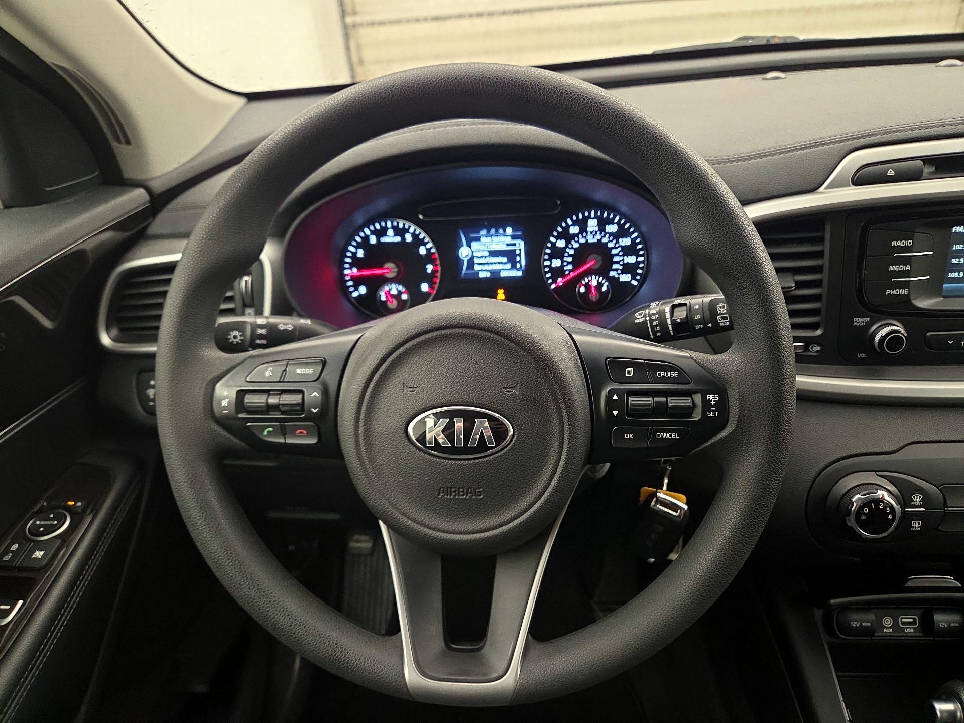 Thumbnail: 2018 Kia Sorento - 10