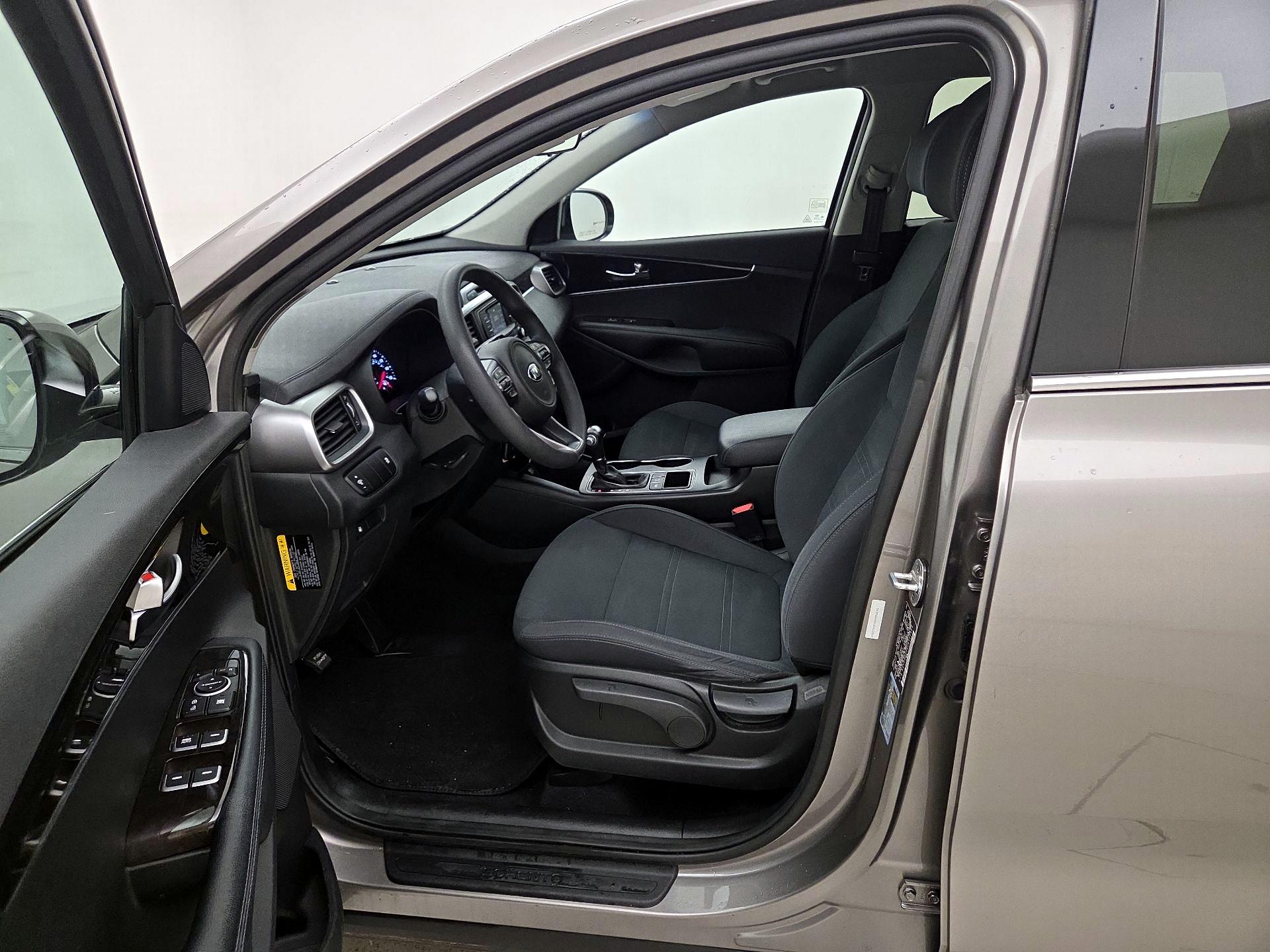 Thumbnail: 2018 Kia Sorento - 11
