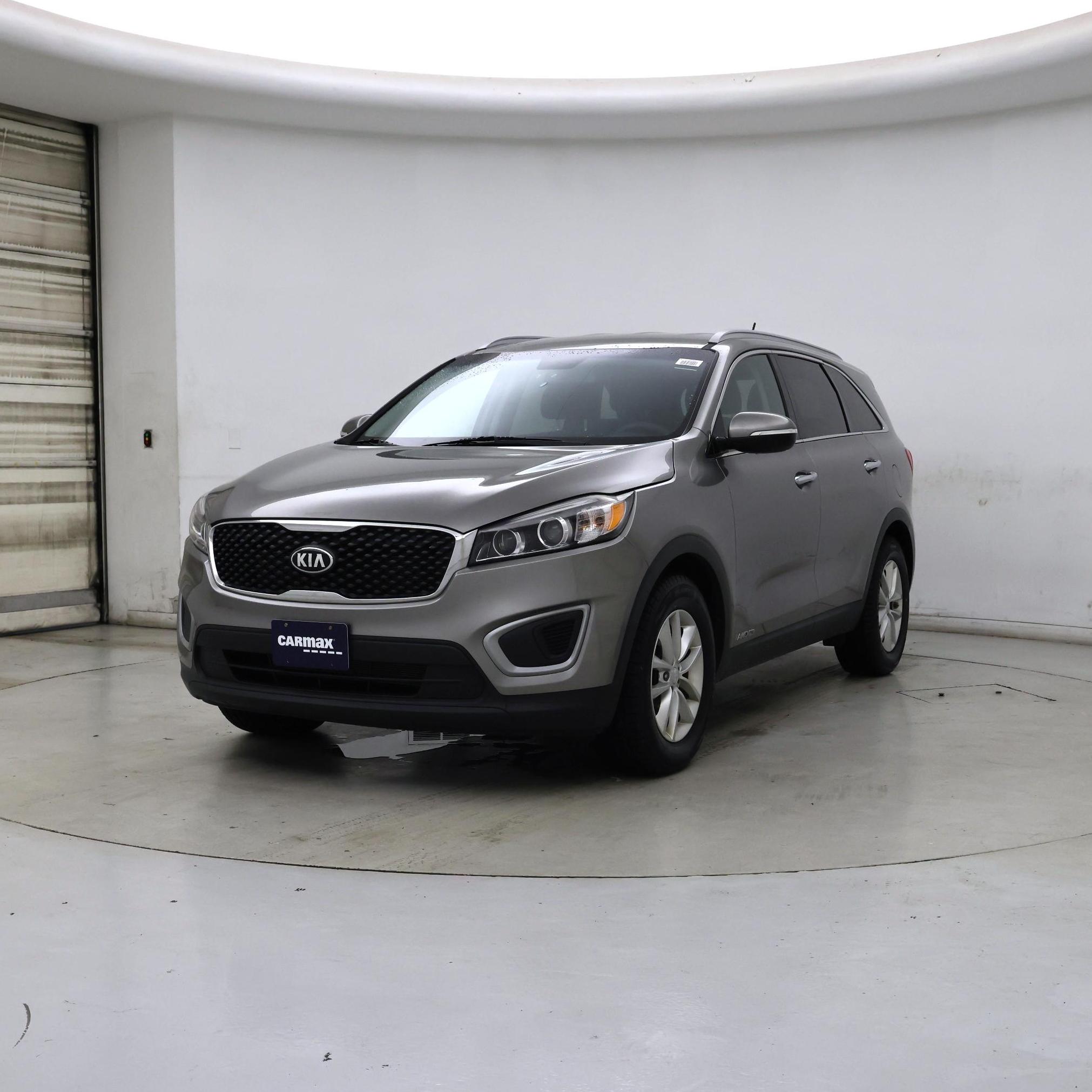 Thumbnail: 2018 Kia Sorento - 4