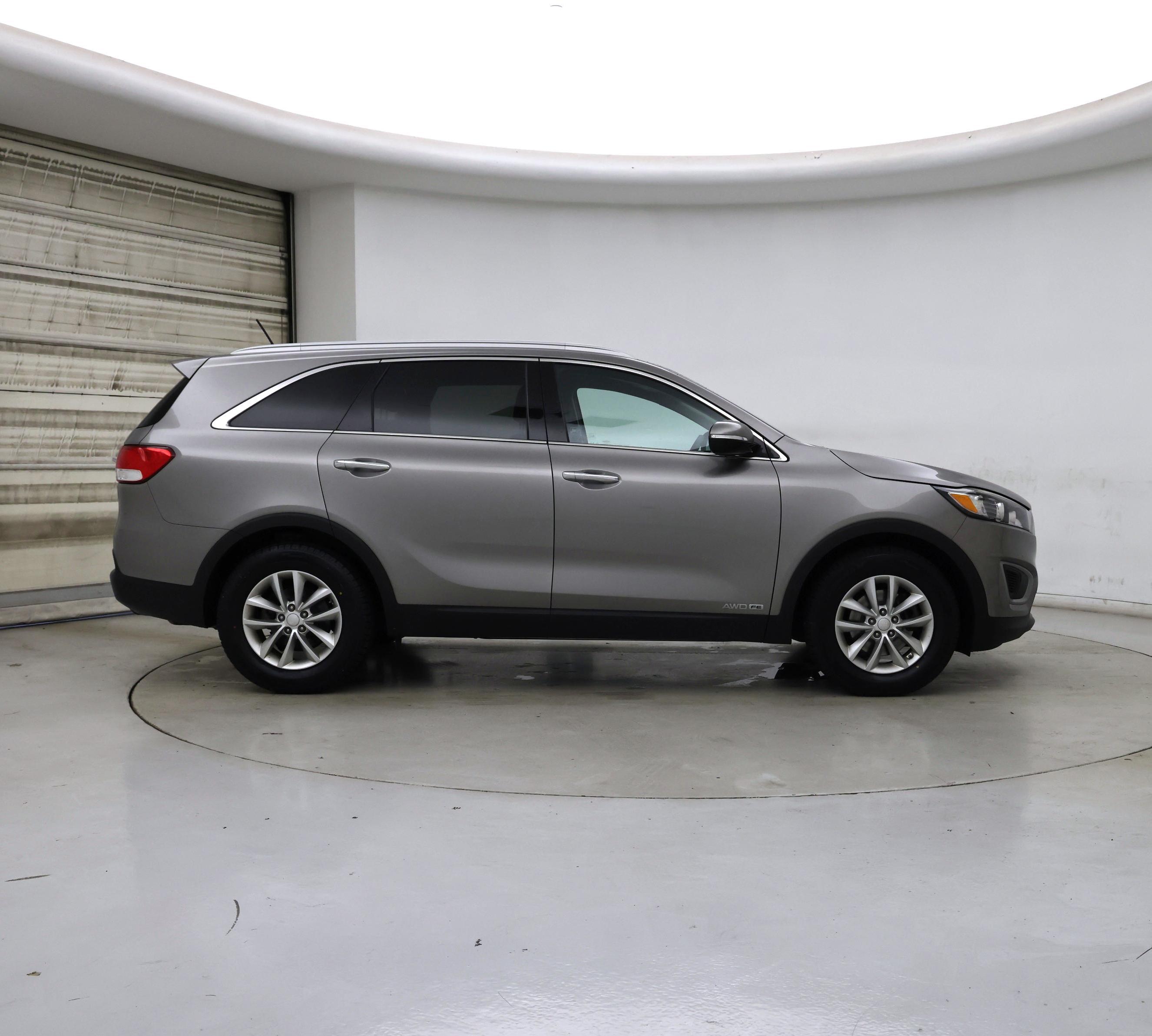 Thumbnail: 2018 Kia Sorento - 7