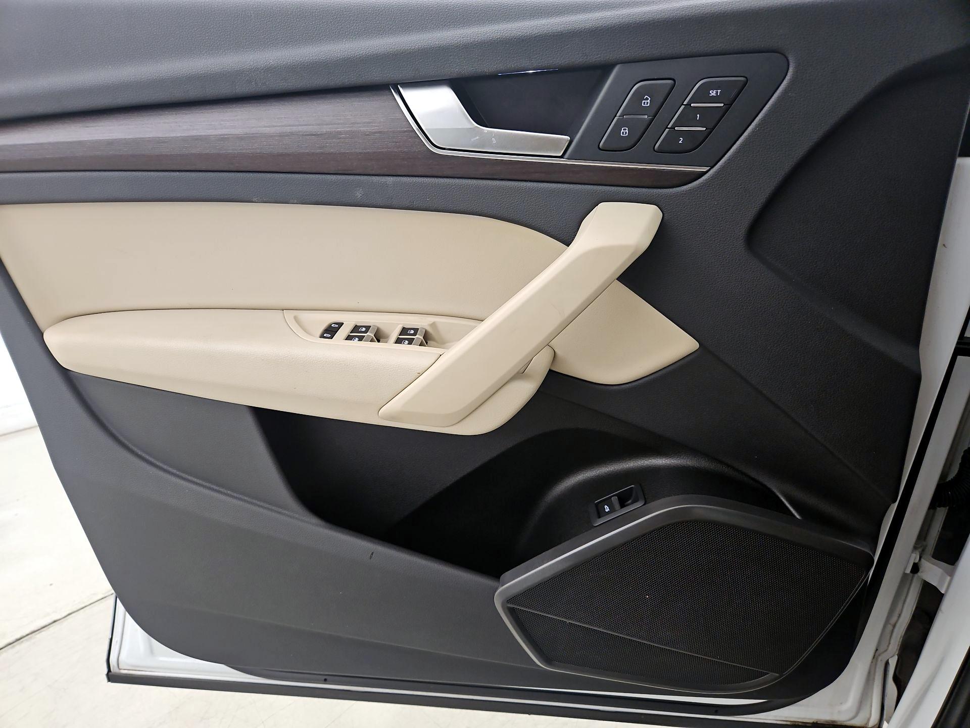 Thumbnail: 2021 Audi Q5 - 12
