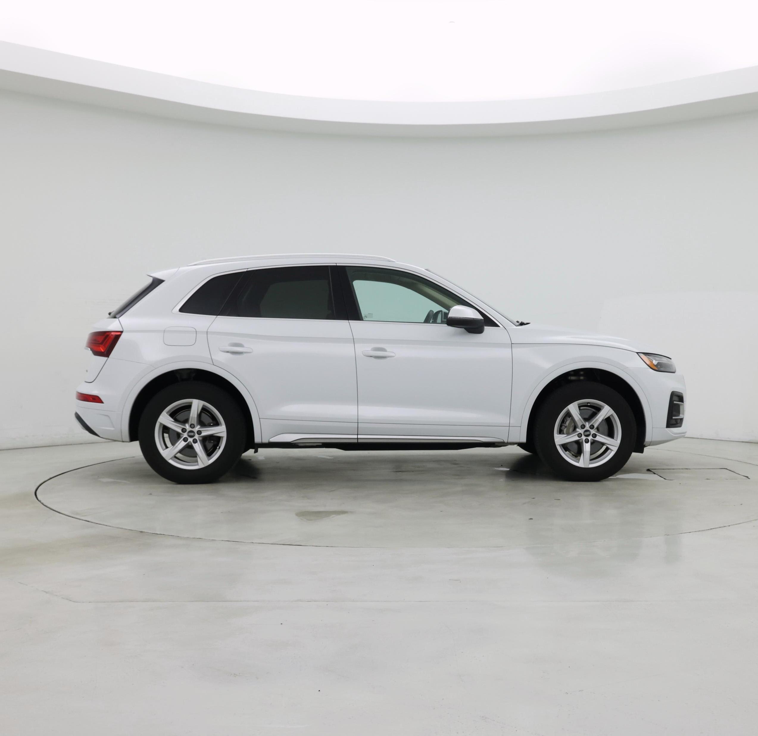 Thumbnail: 2021 Audi Q5 - 7