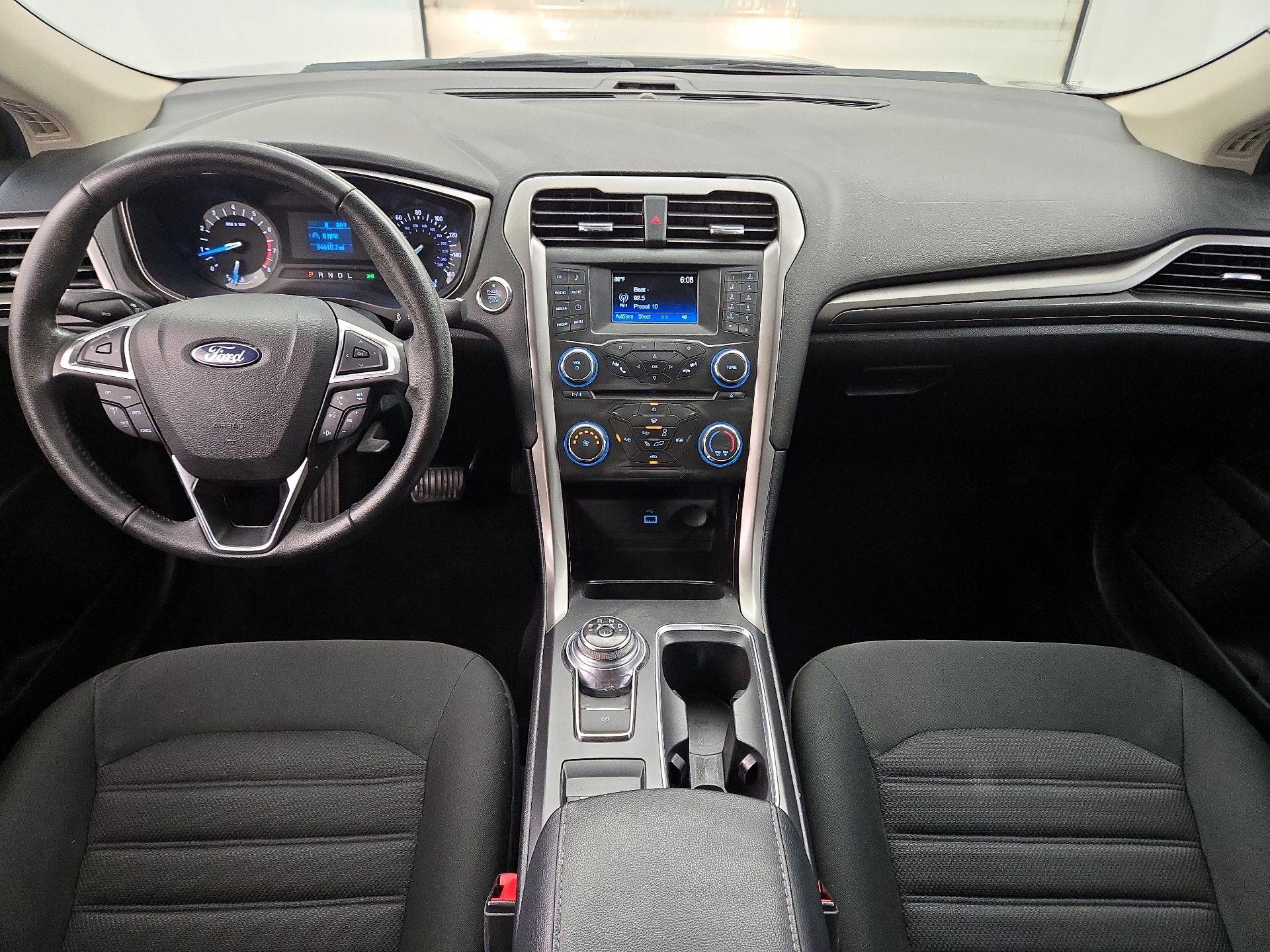 Thumbnail: 2017 Ford Fusion - 9