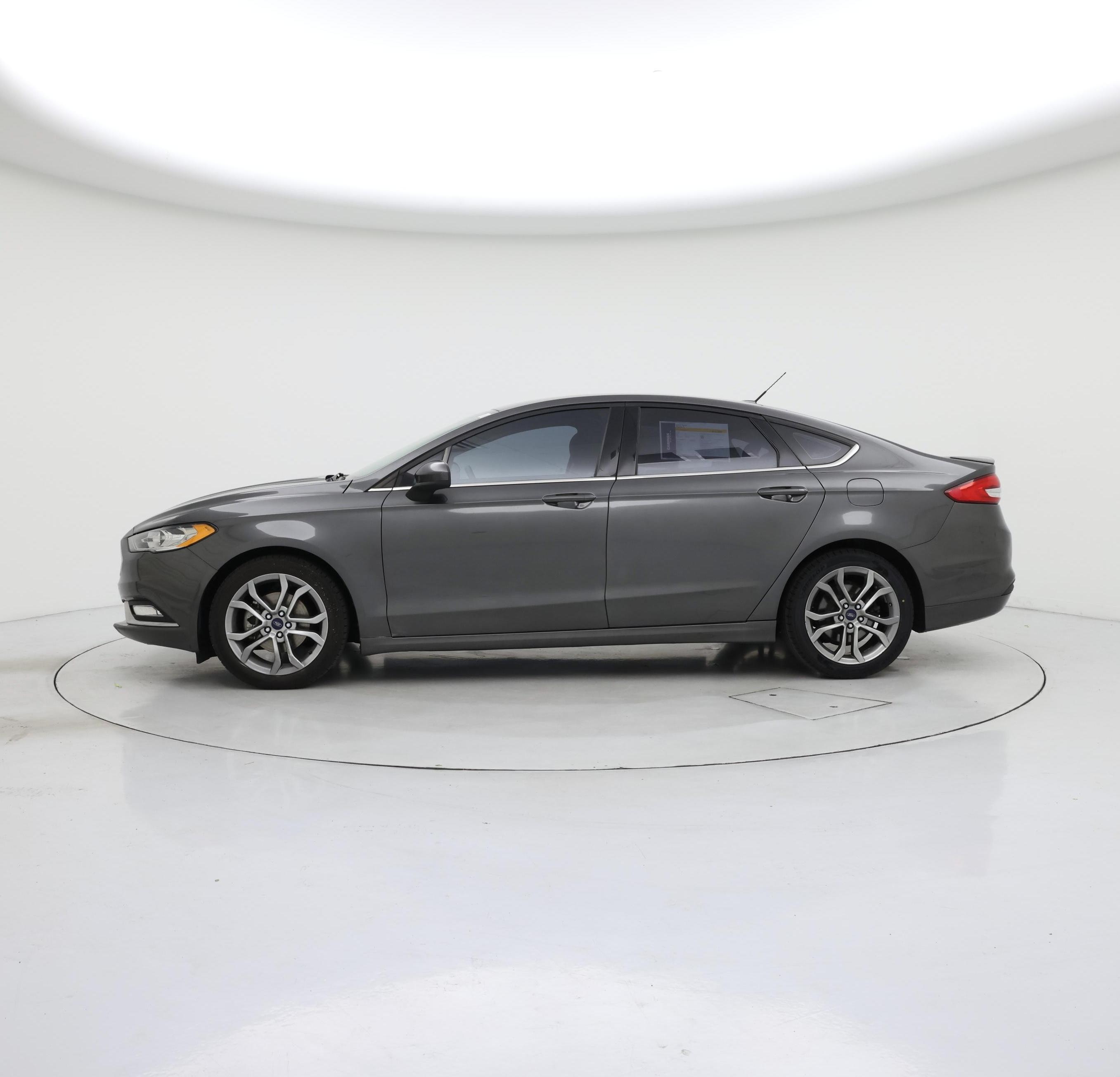 Thumbnail: 2017 Ford Fusion - 3