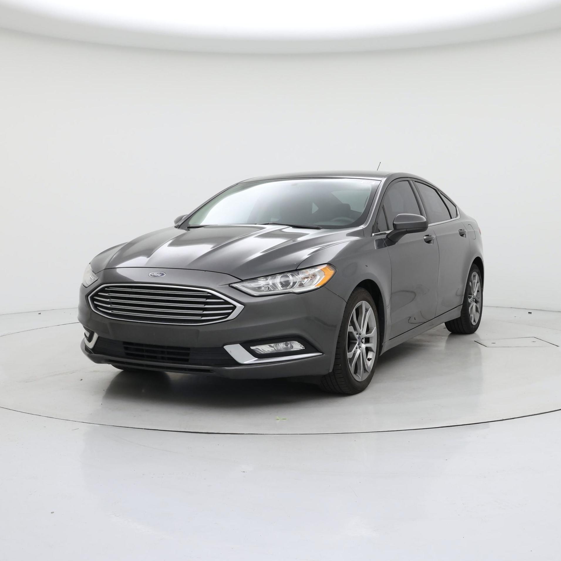Thumbnail: 2017 Ford Fusion - 4