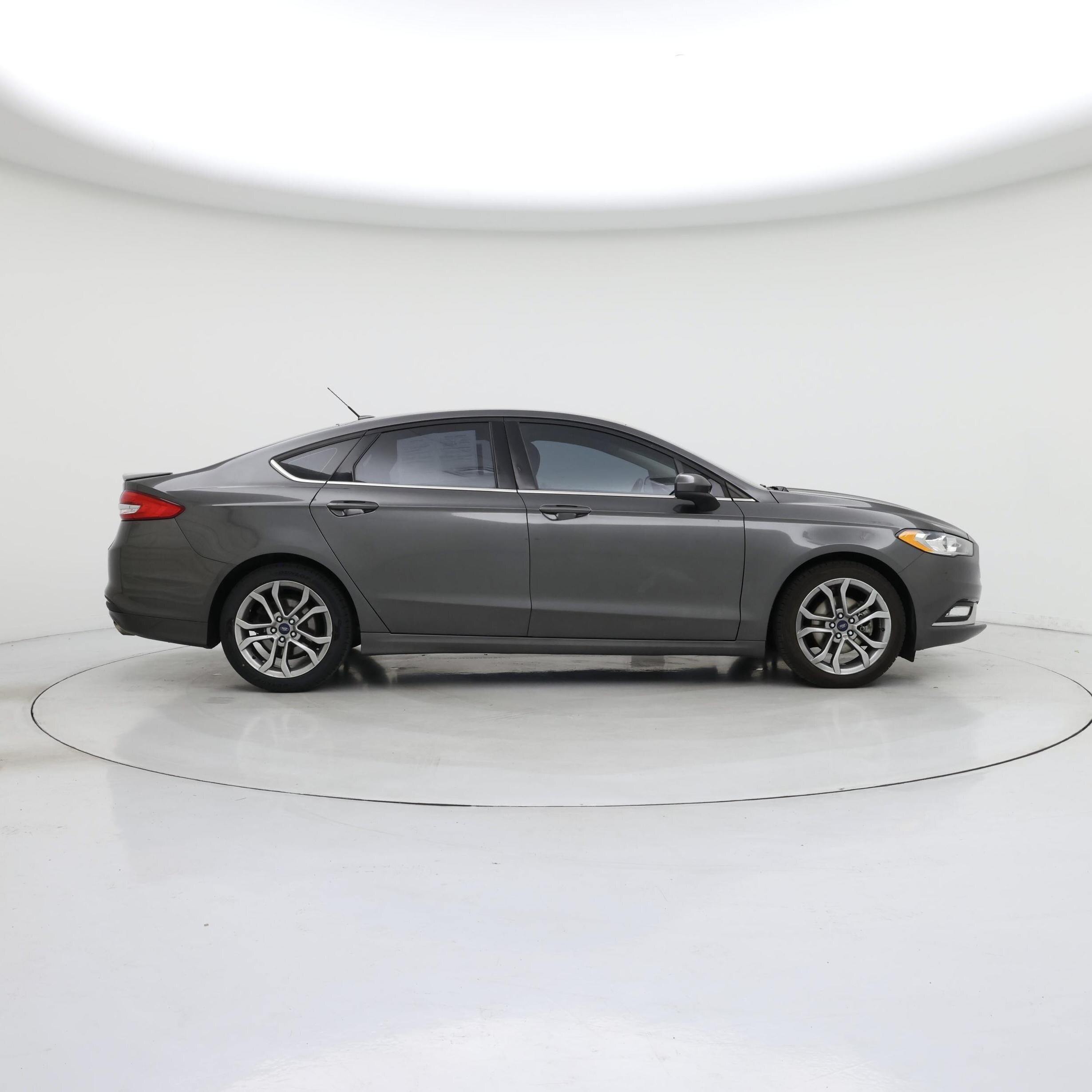 Thumbnail: 2017 Ford Fusion - 7