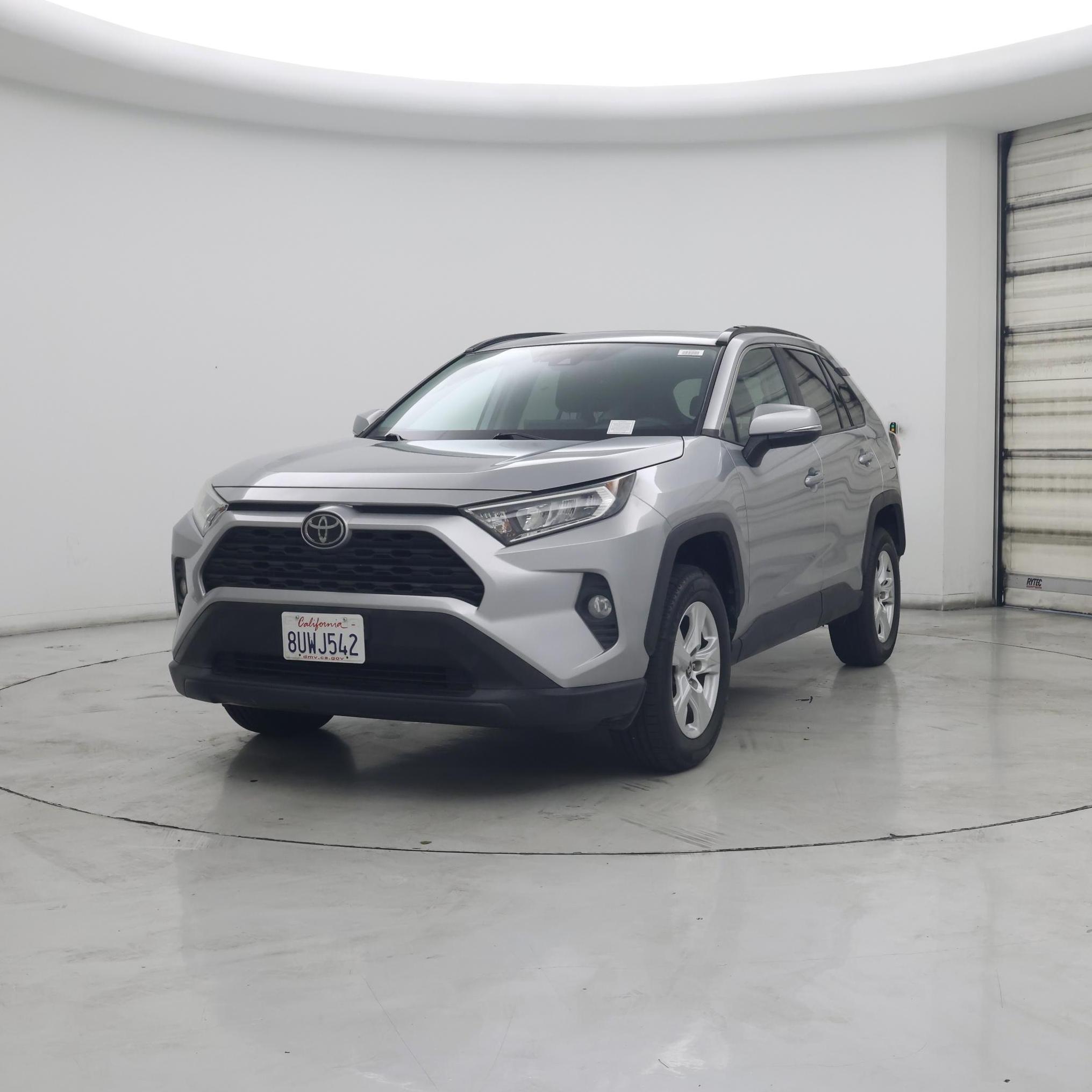 Thumbnail: 2021 Toyota RAV4 - 4
