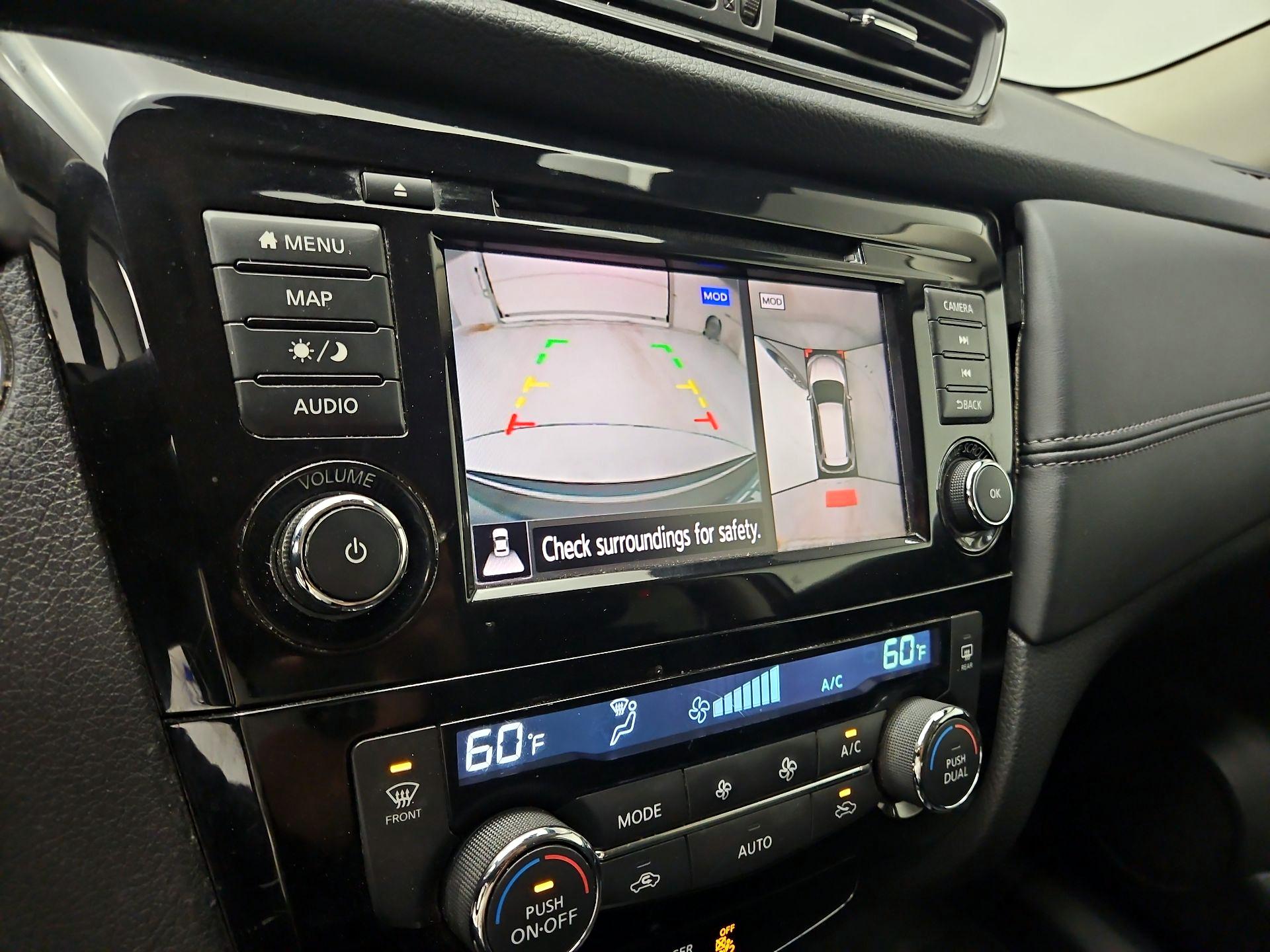 Thumbnail: 2019 Nissan Rogue - 15