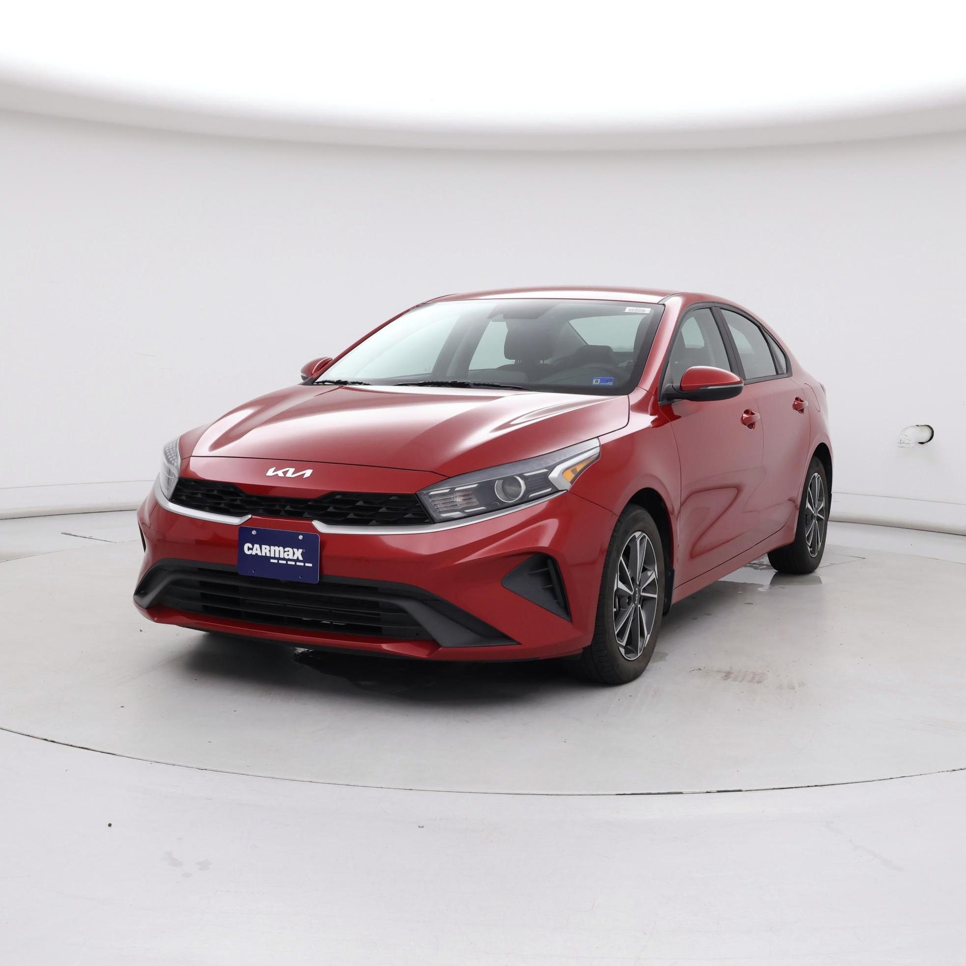 Thumbnail: 2023 Kia Forte - 4