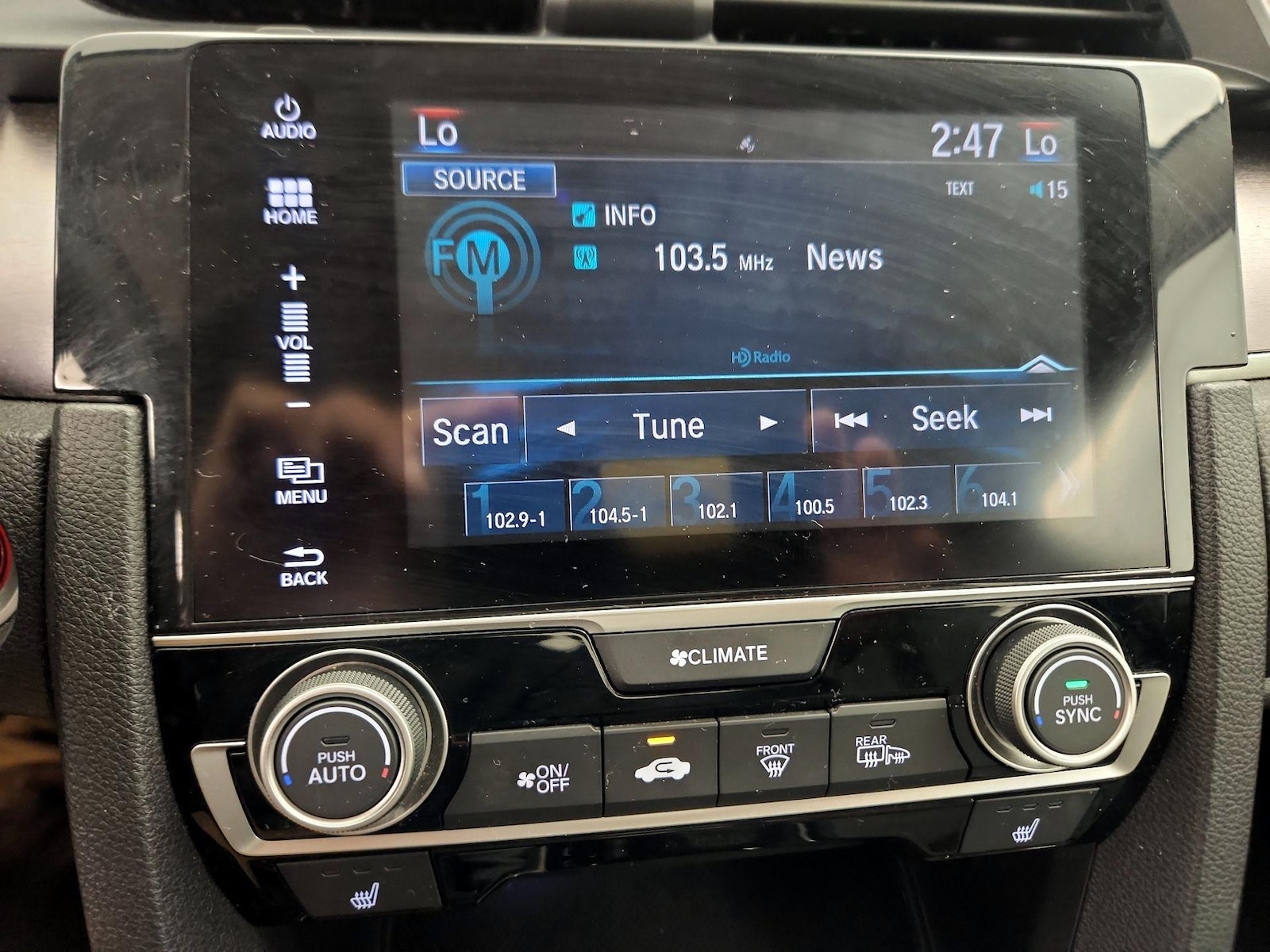 2016 Honda Civic EX-T - Photo 17
