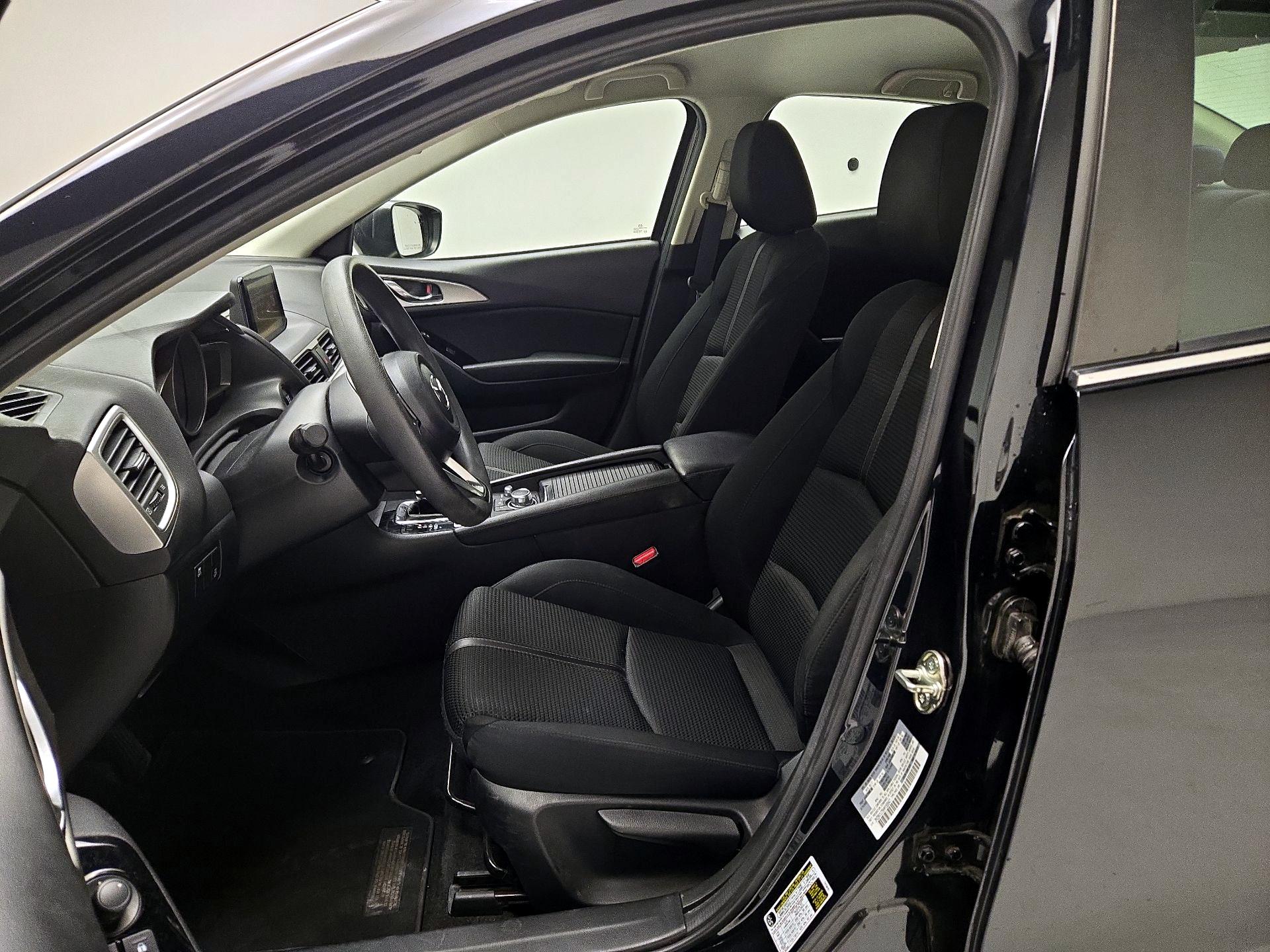 Thumbnail: 2017 Mazda Mazda3 - 9