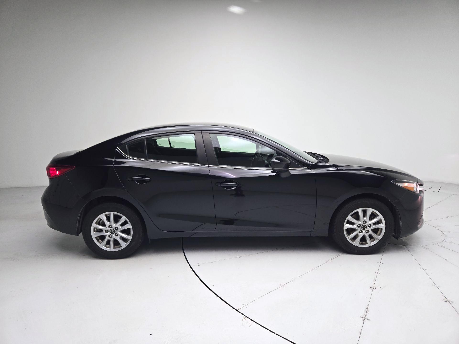 Thumbnail: 2017 Mazda Mazda3 - 4