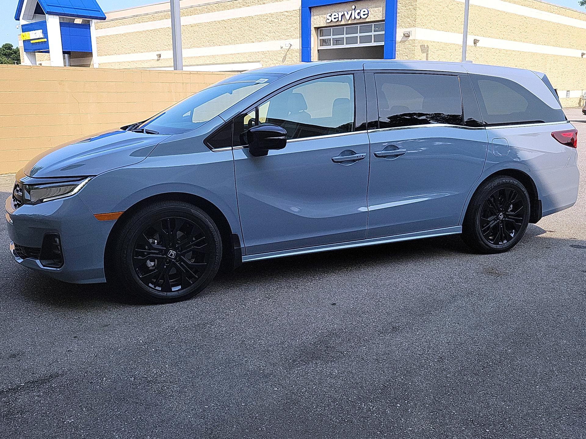 Thumbnail: 2025 Honda Odyssey - 3