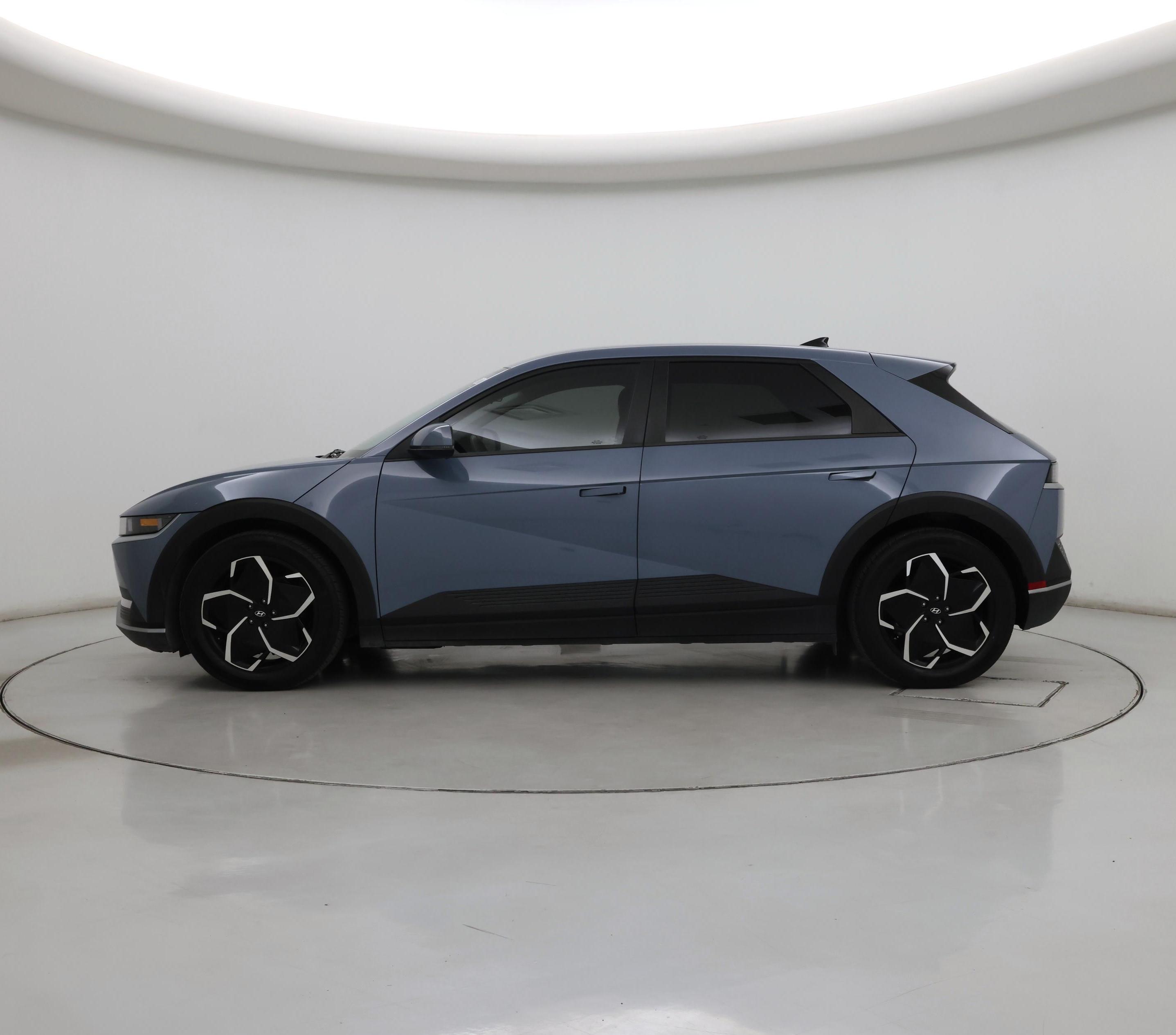 Thumbnail: 2022 Hyundai Ioniq 5 - 3