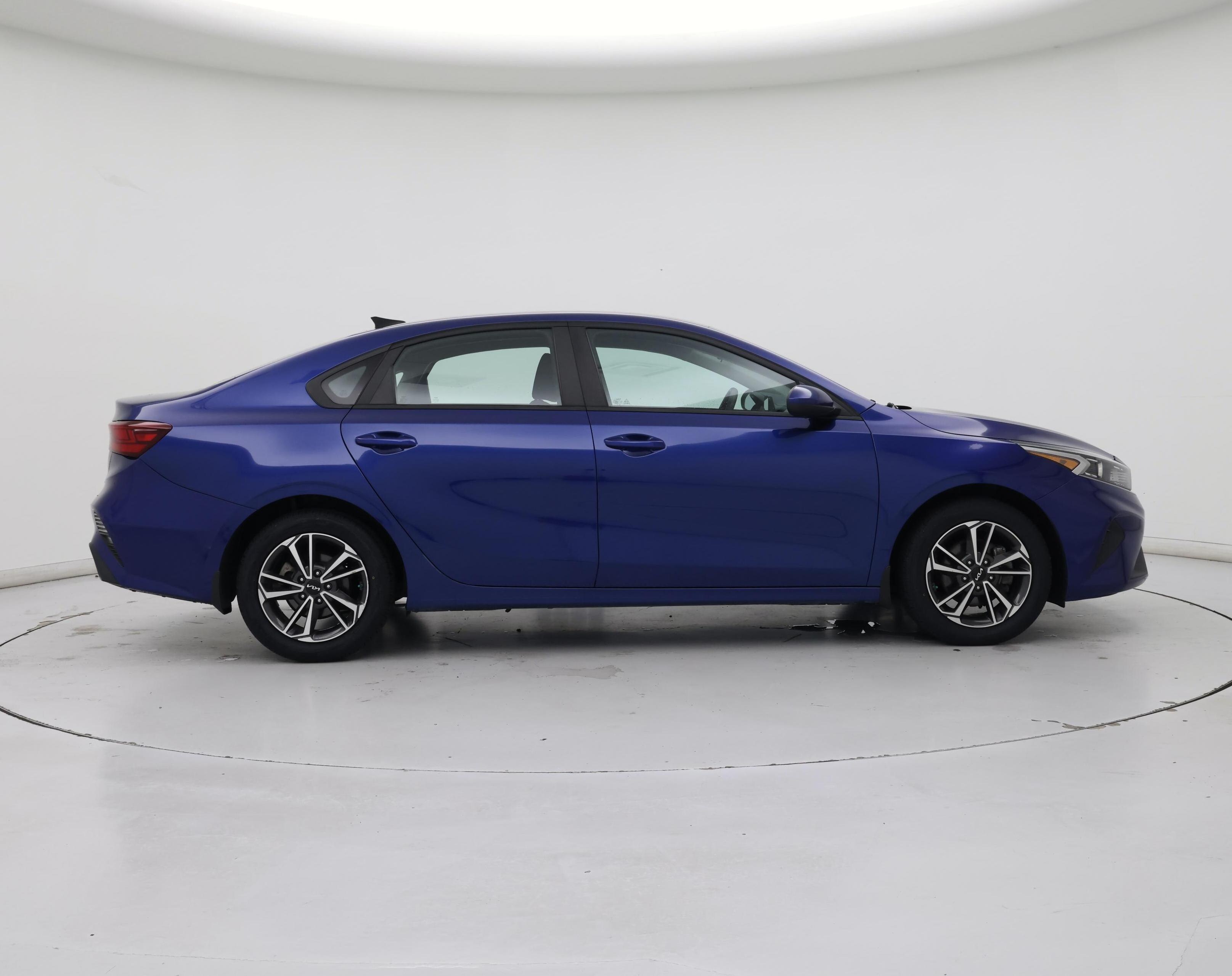 Thumbnail: 2022 Kia Forte - 7