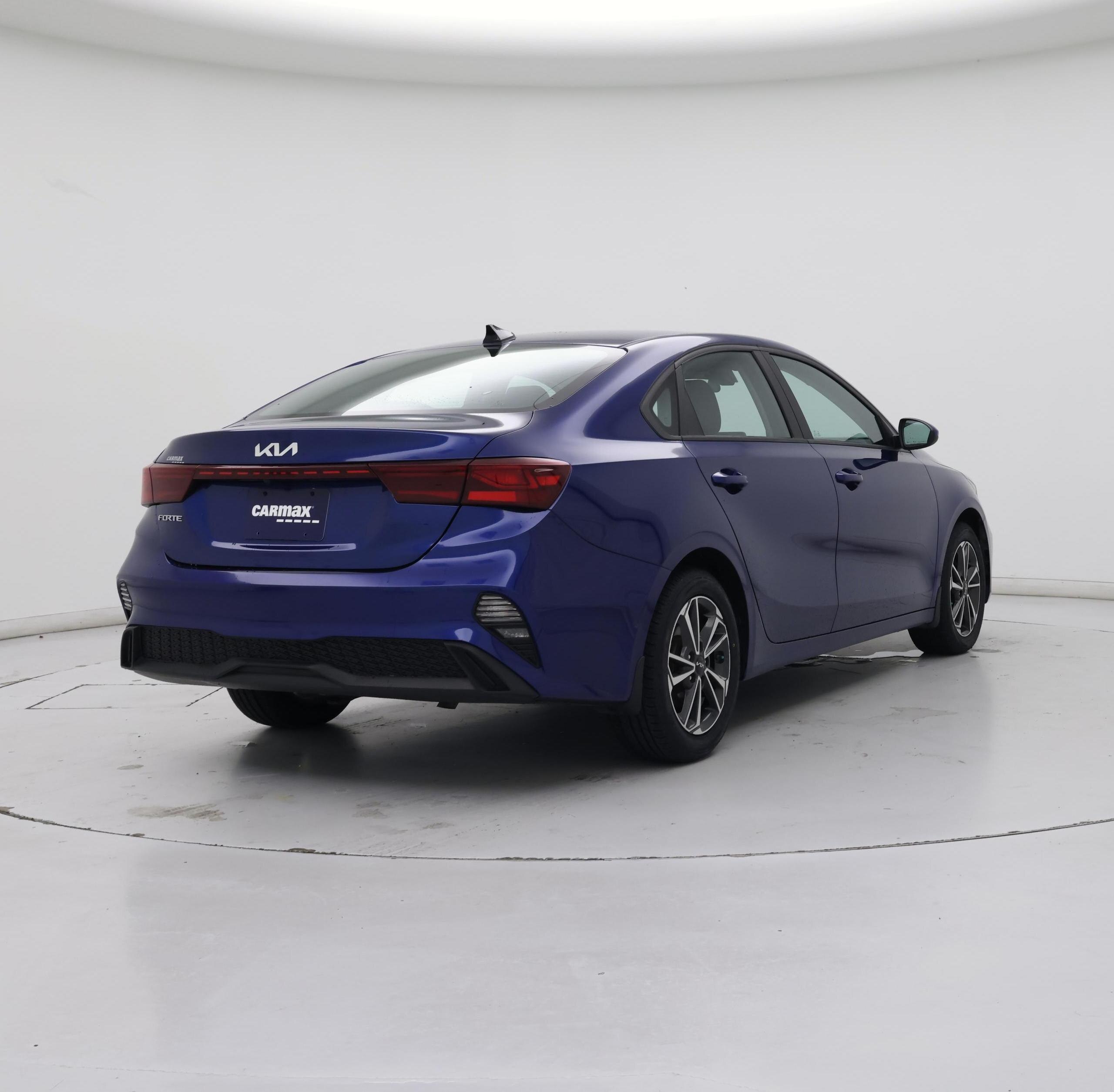 Thumbnail: 2022 Kia Forte - 8