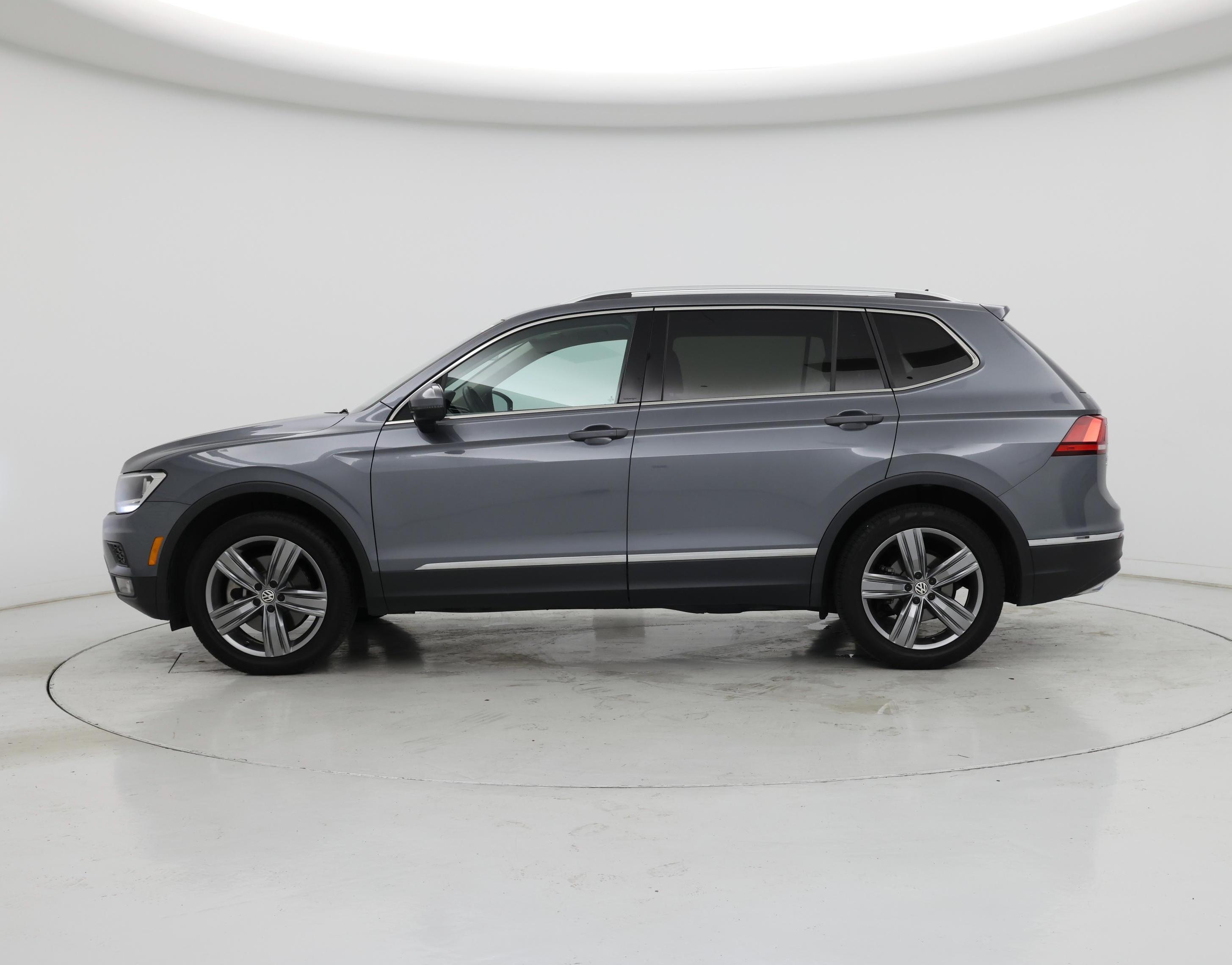 Thumbnail: 2021 Volkswagen Tiguan - 3