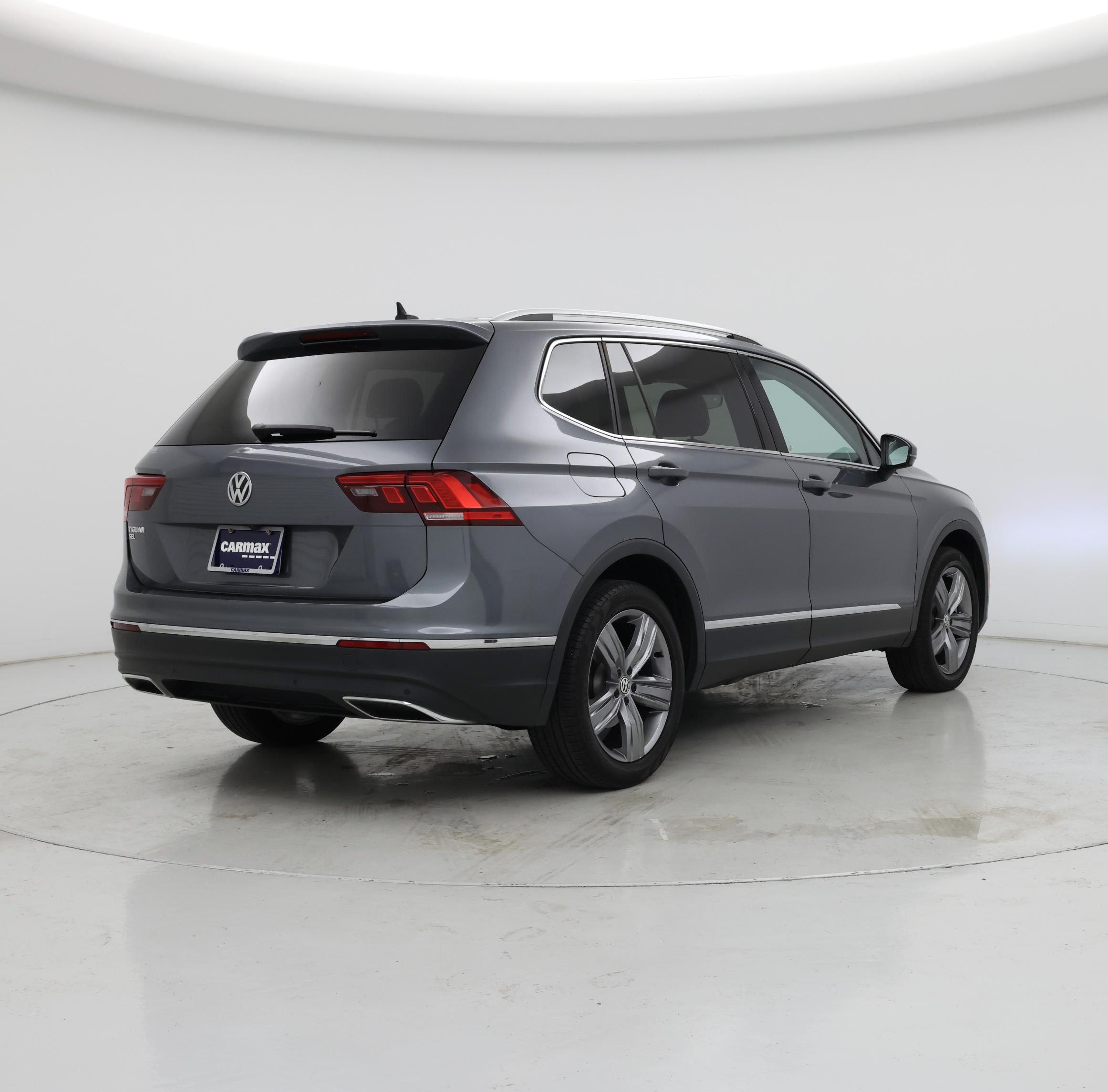 Thumbnail: 2021 Volkswagen Tiguan - 8