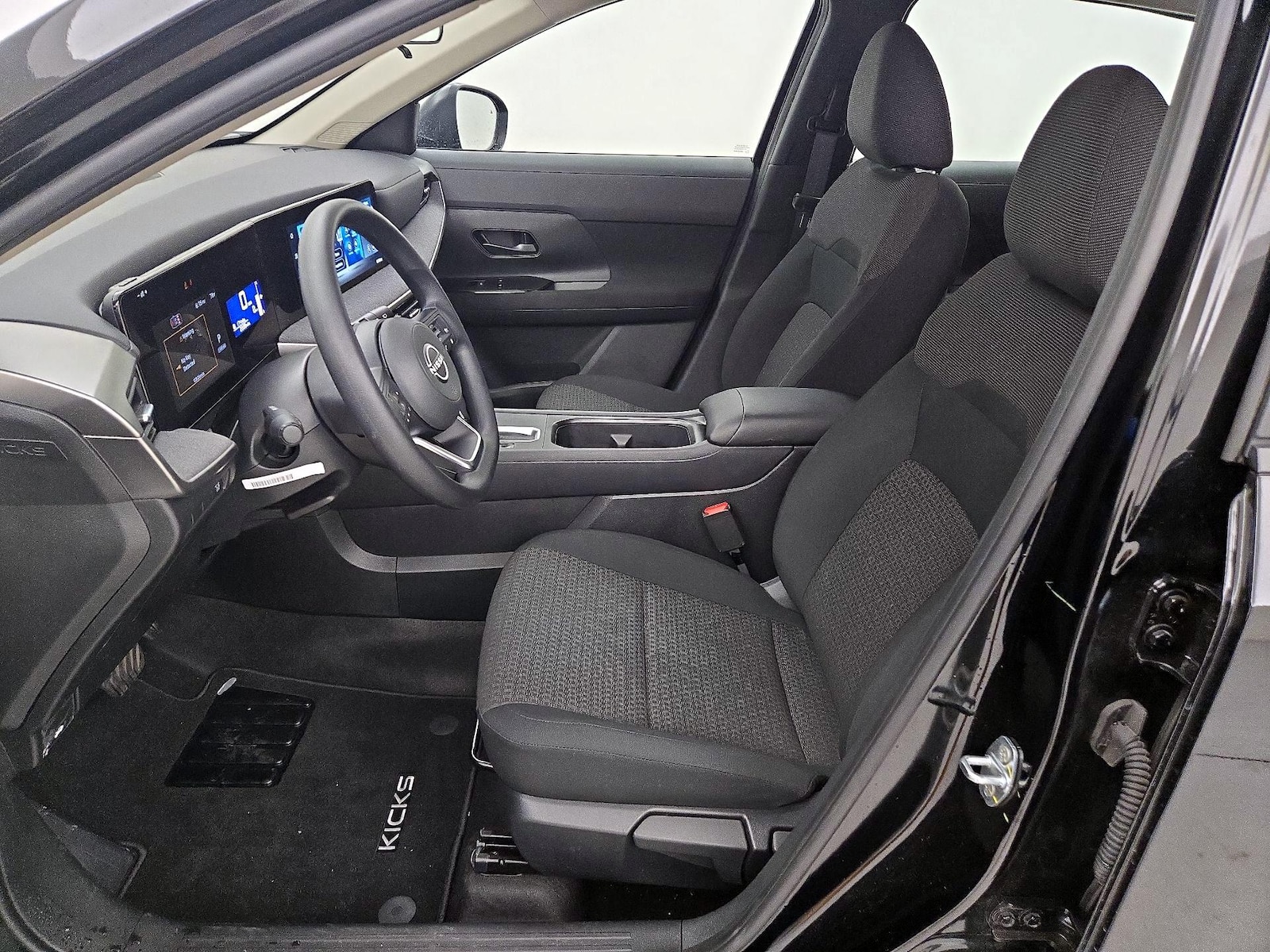 2026 Nissan KICKS S - Photo 12