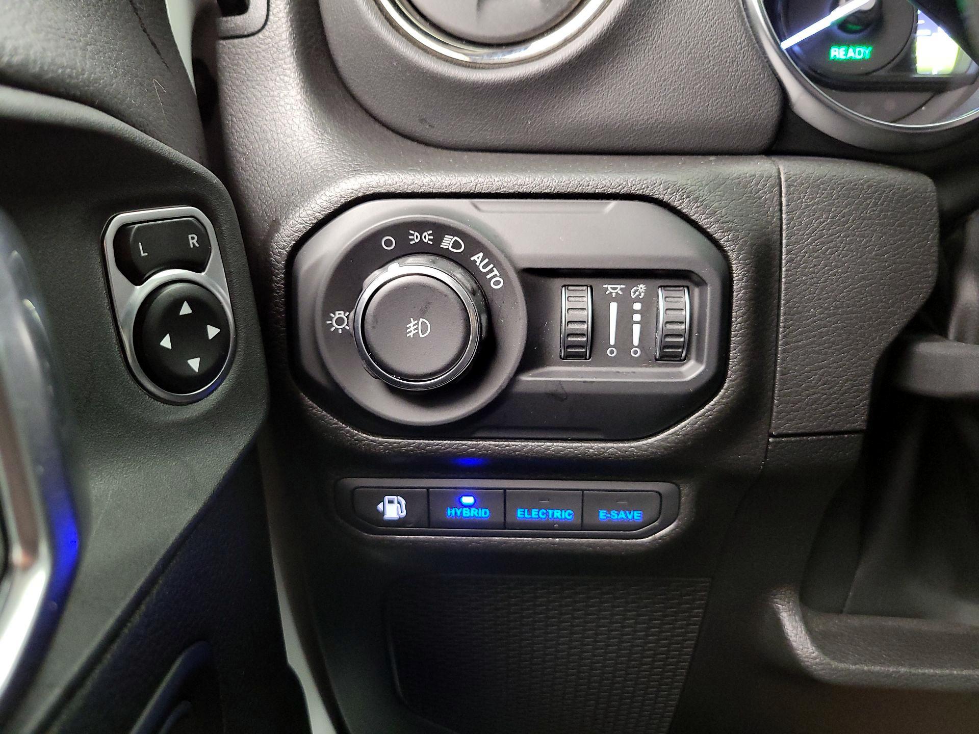 Thumbnail: 2022 Jeep Wrangler - 13