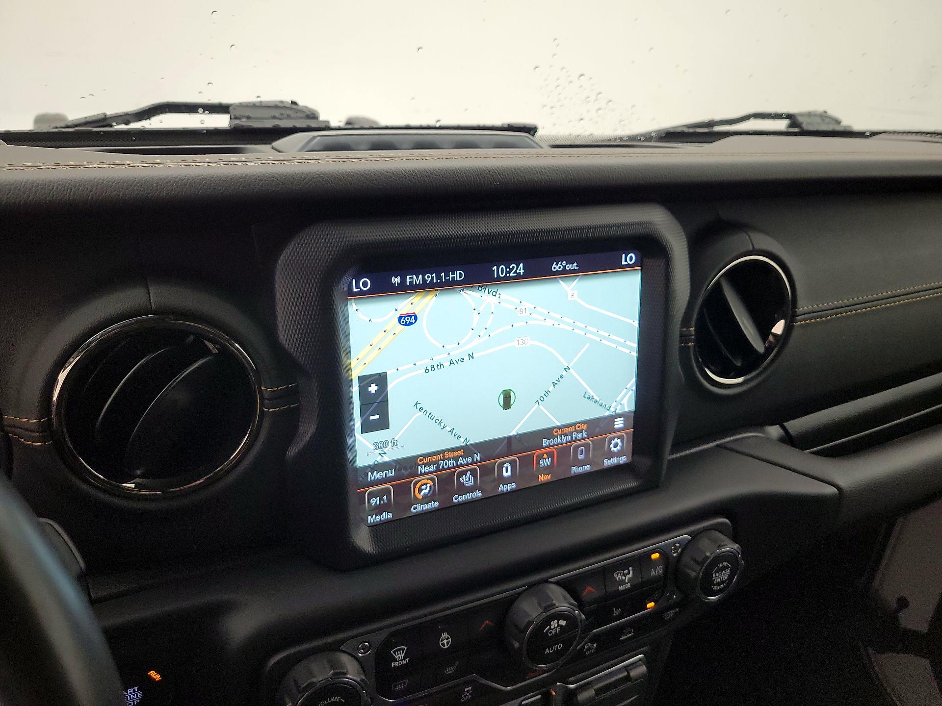 Thumbnail: 2022 Jeep Wrangler - 14