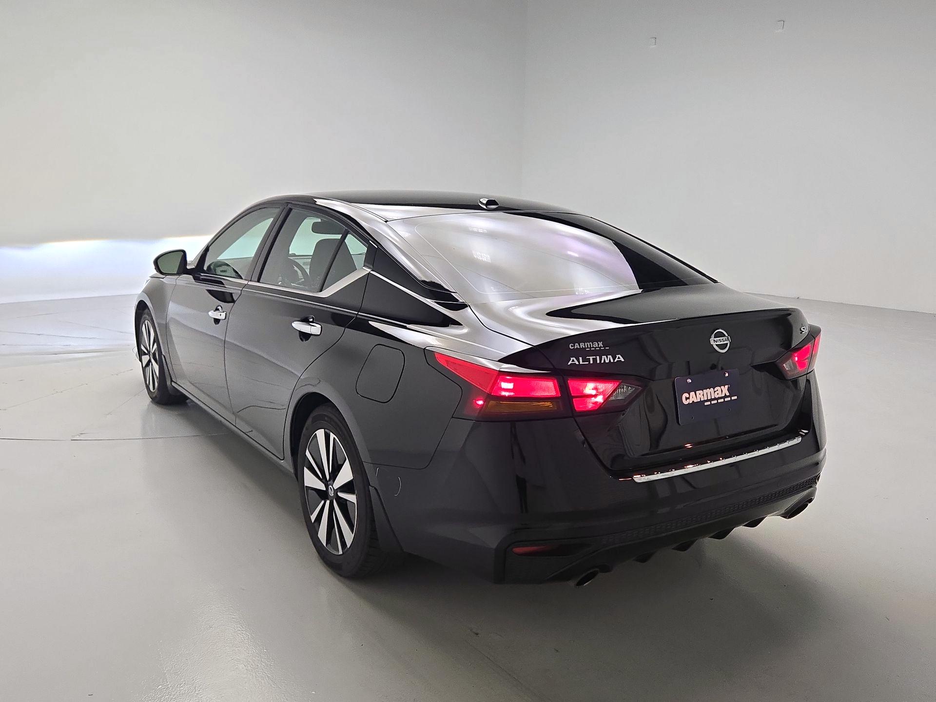 Thumbnail: 2020 Nissan Altima - 7