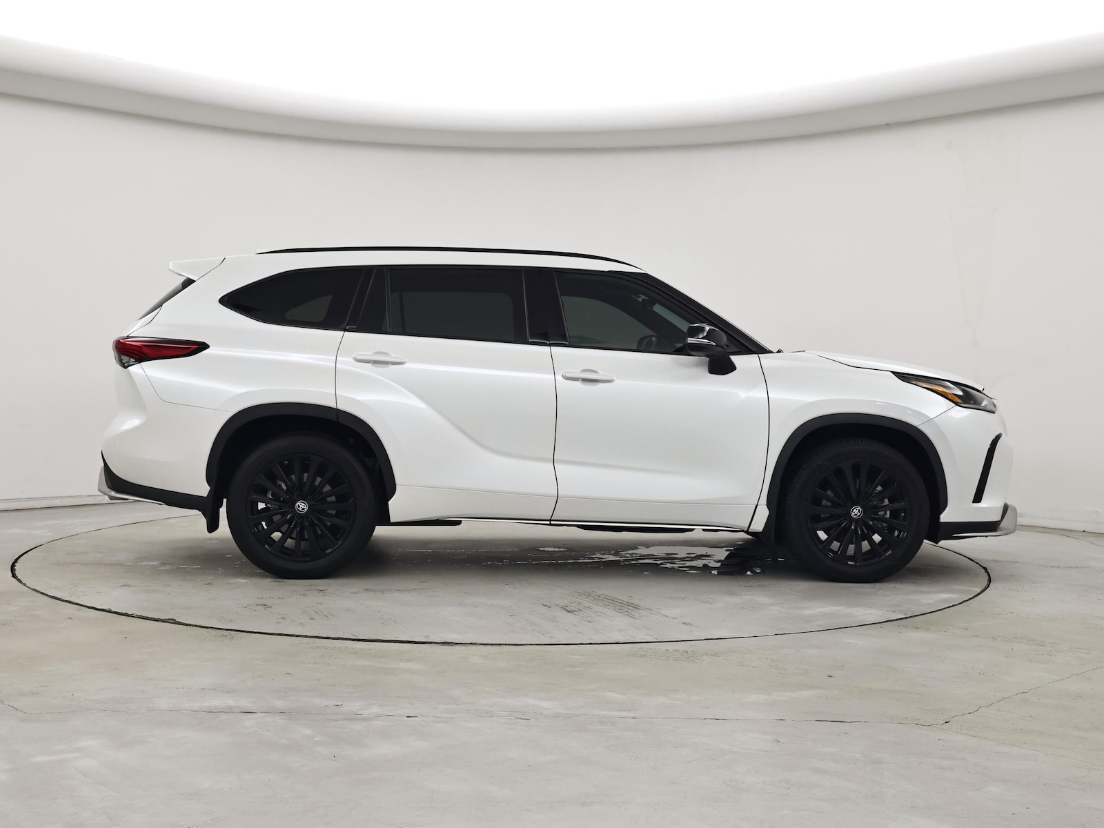 2023 Toyota Highlander XSE - Photo 8