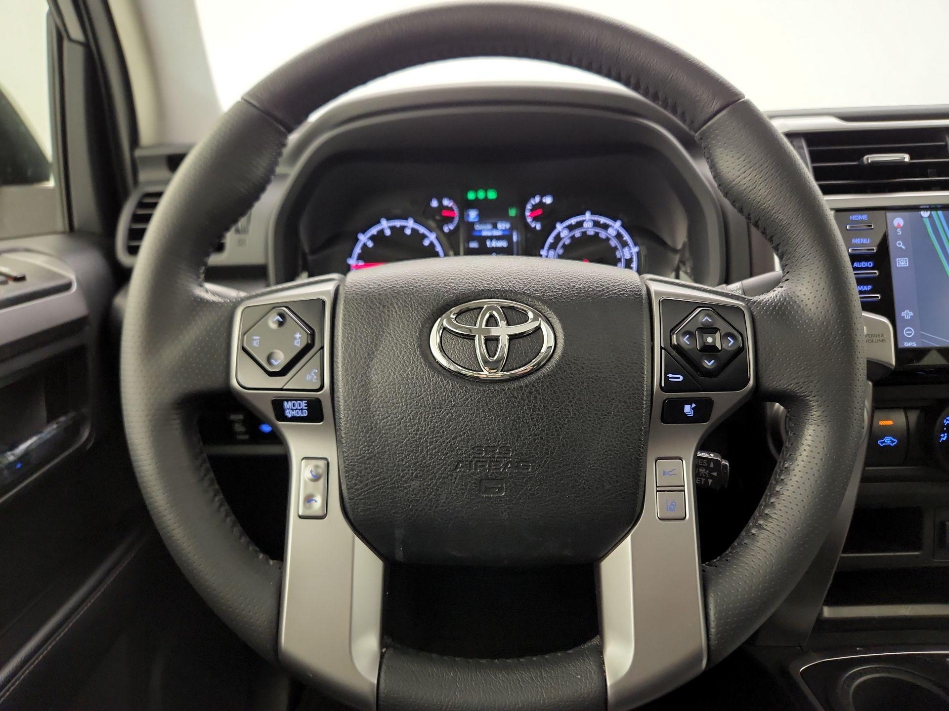 Thumbnail: 2022 Toyota 4Runner - 10