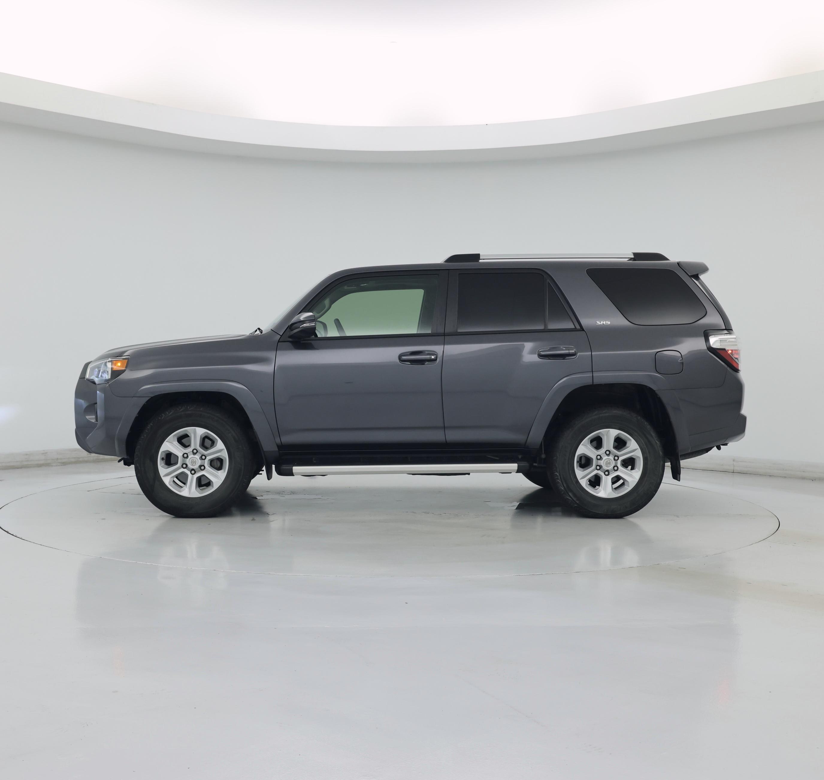 Thumbnail: 2022 Toyota 4Runner - 3