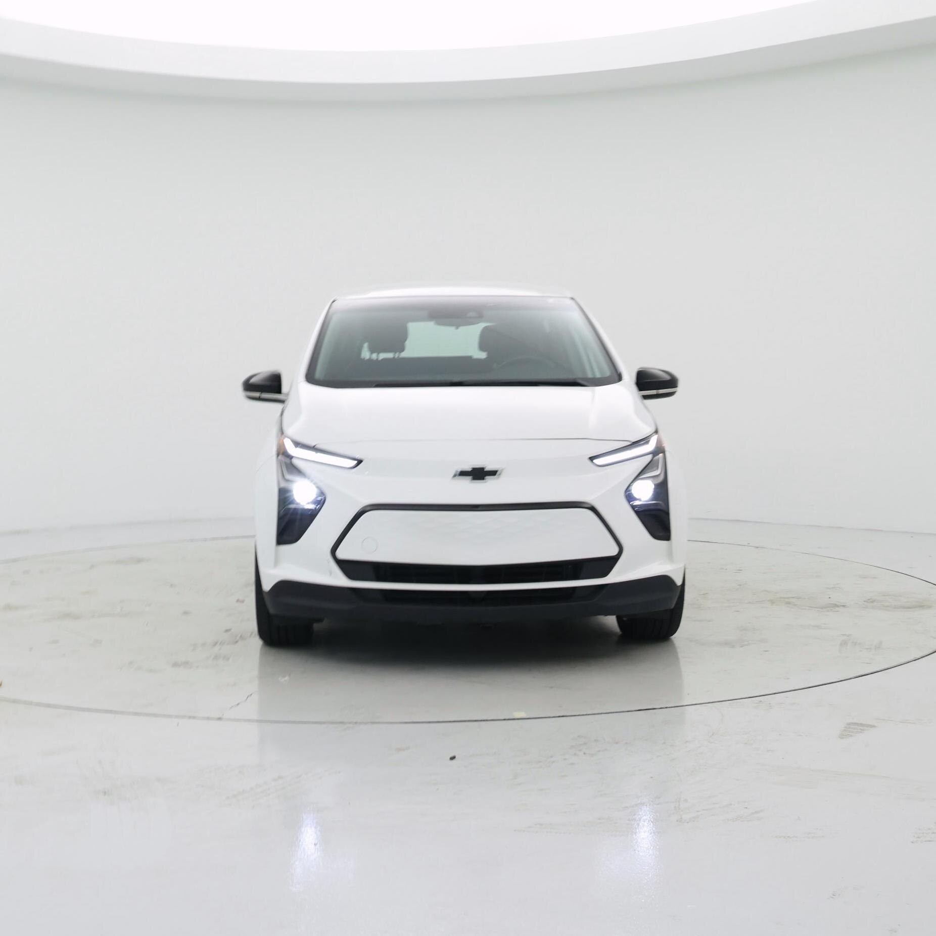 Thumbnail: 2023 Chevrolet Bolt EV - 5