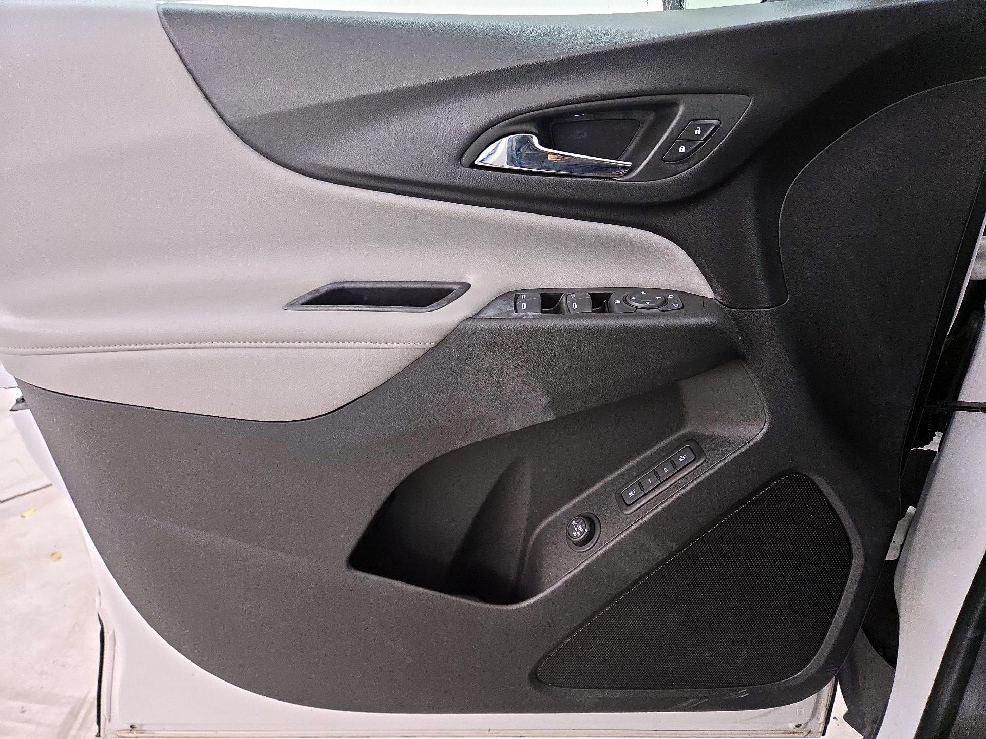 Thumbnail: 2019 Chevrolet Equinox - 12