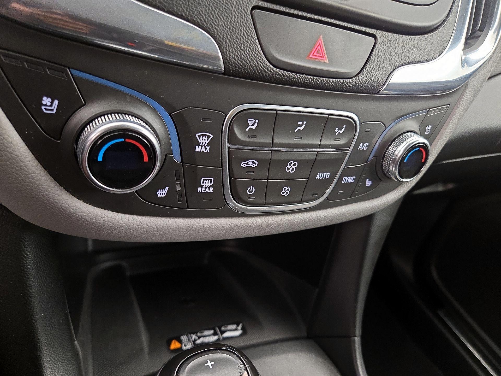 Thumbnail: 2019 Chevrolet Equinox - 16