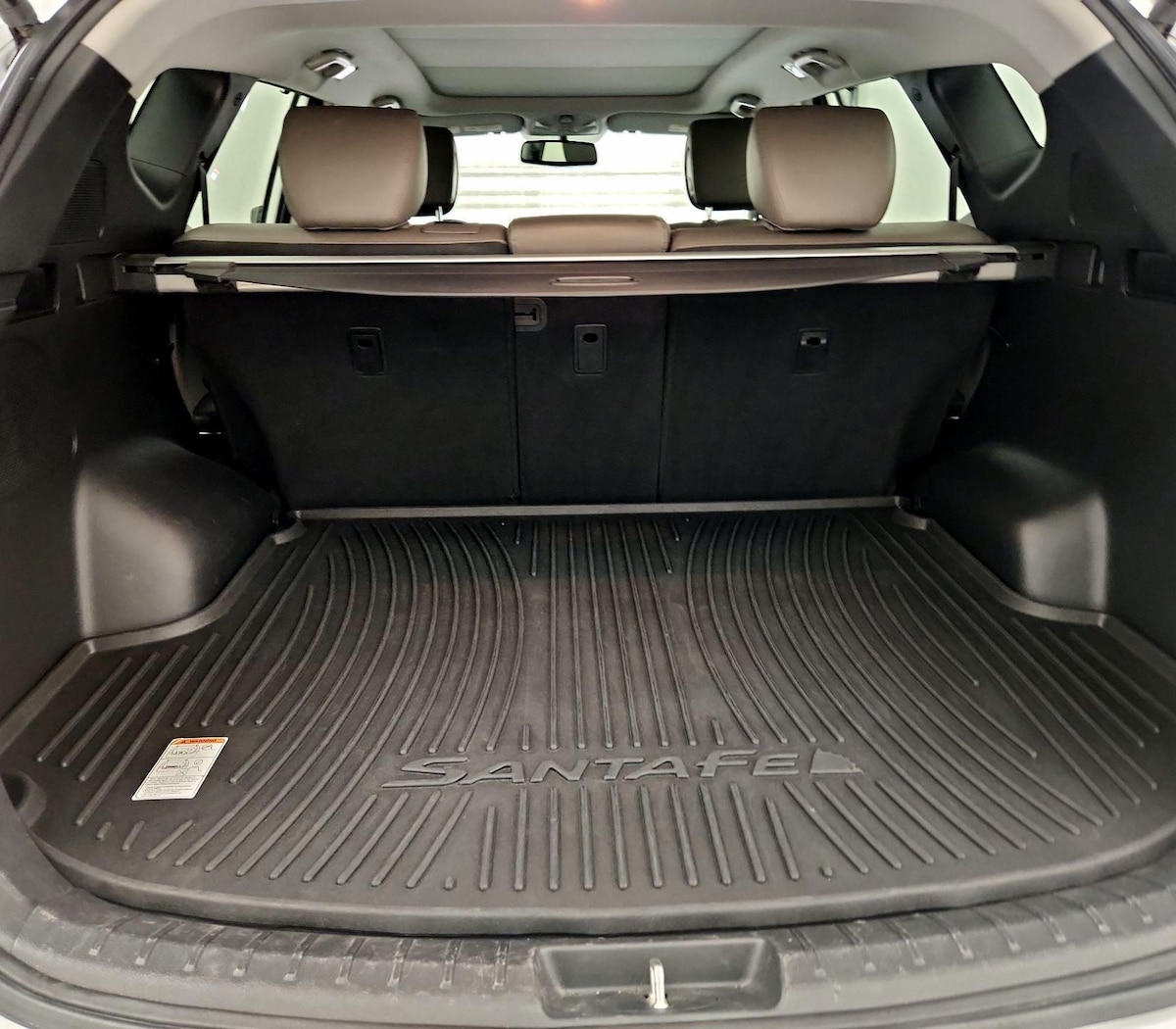 Trunk/Cargo (Seats Up)