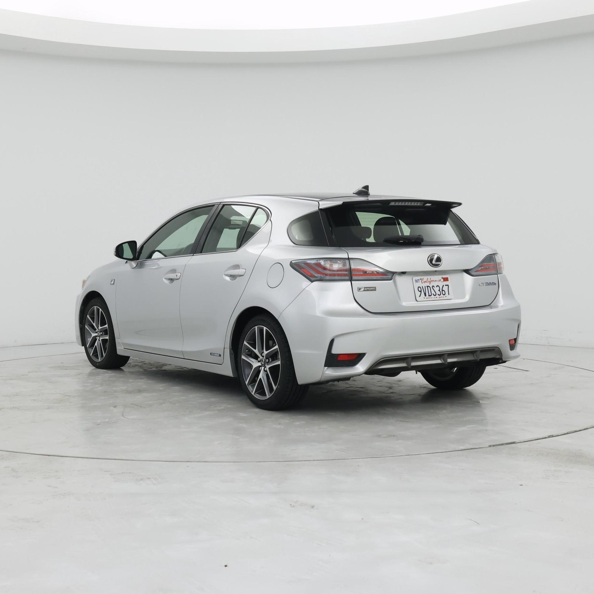Thumbnail: 2015 Lexus CT - 2