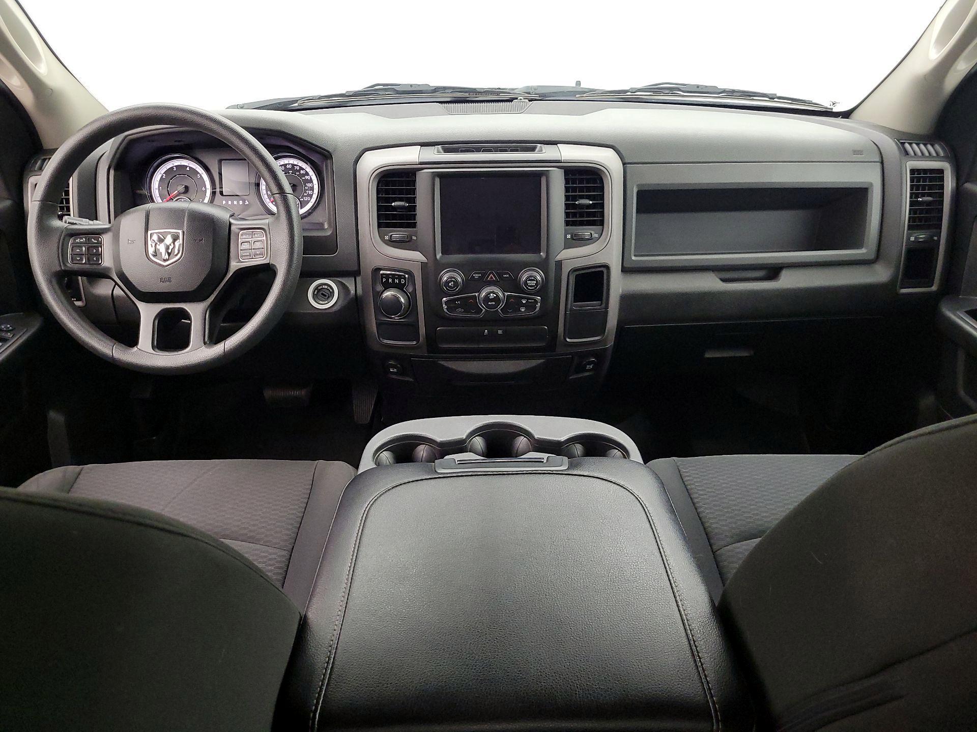 Thumbnail: 2019 RAM 1500 Classic - 9