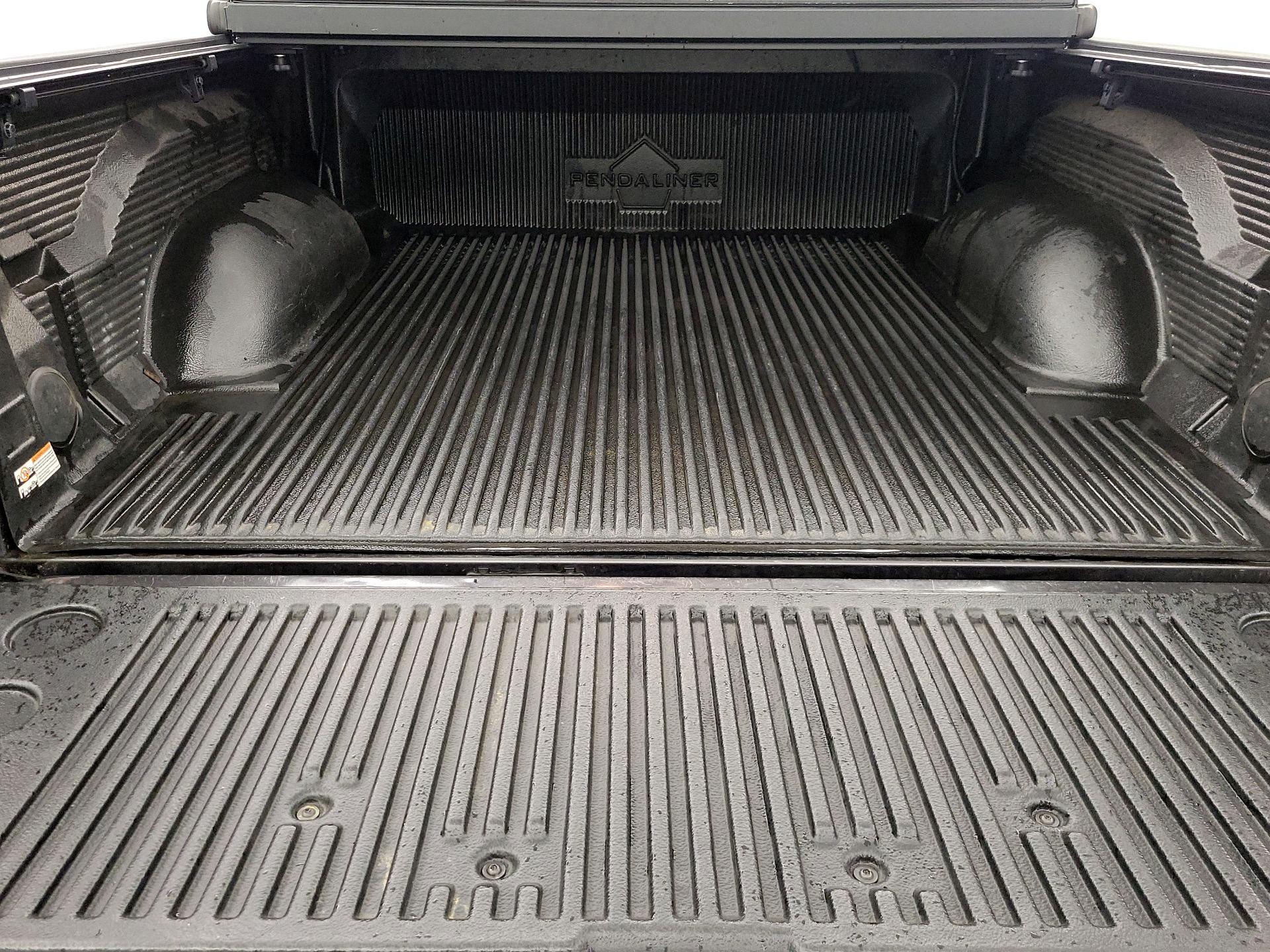 Thumbnail: 2019 RAM 1500 Classic - 20
